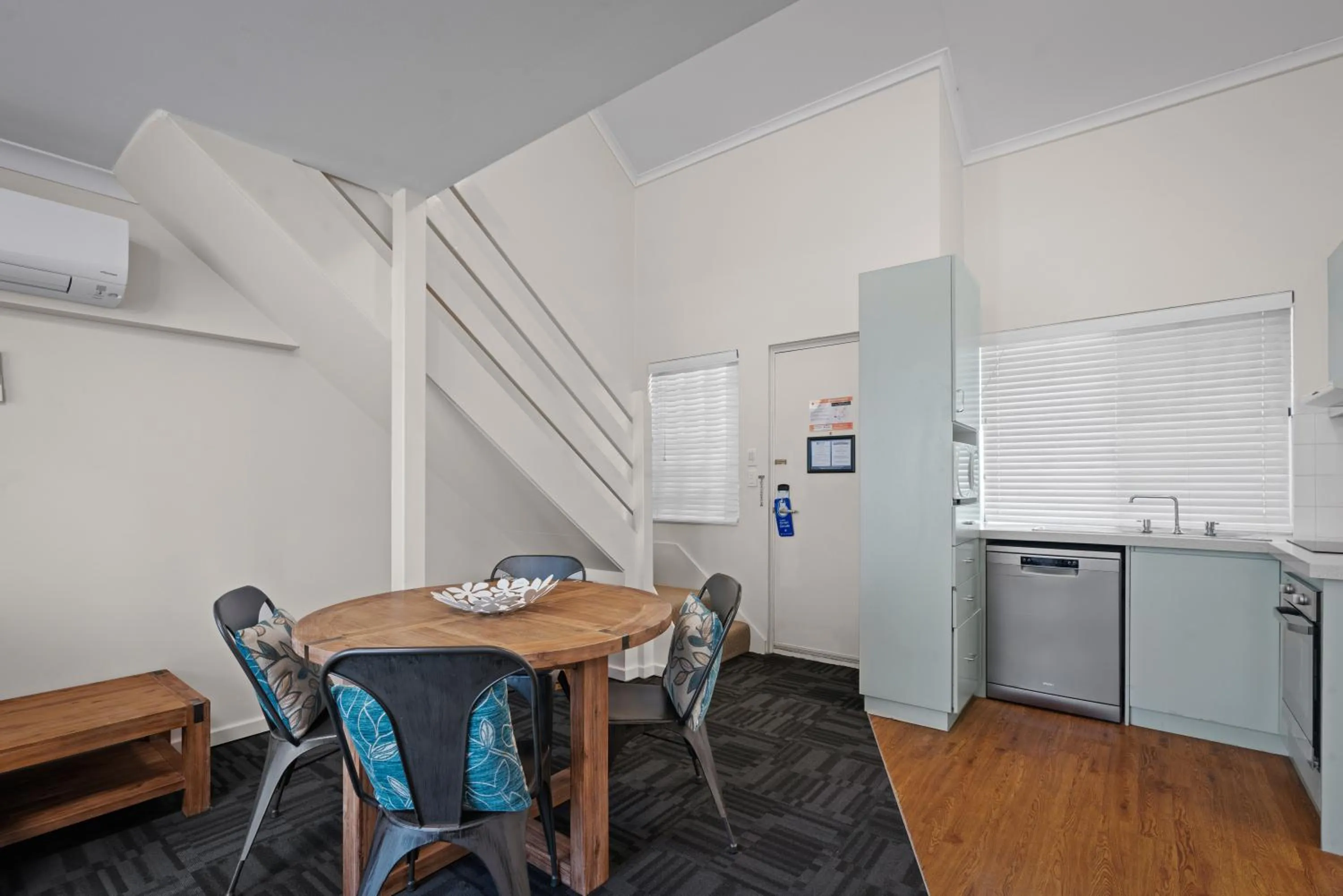 Kitchen or kitchenette in Broadwater Resort Como