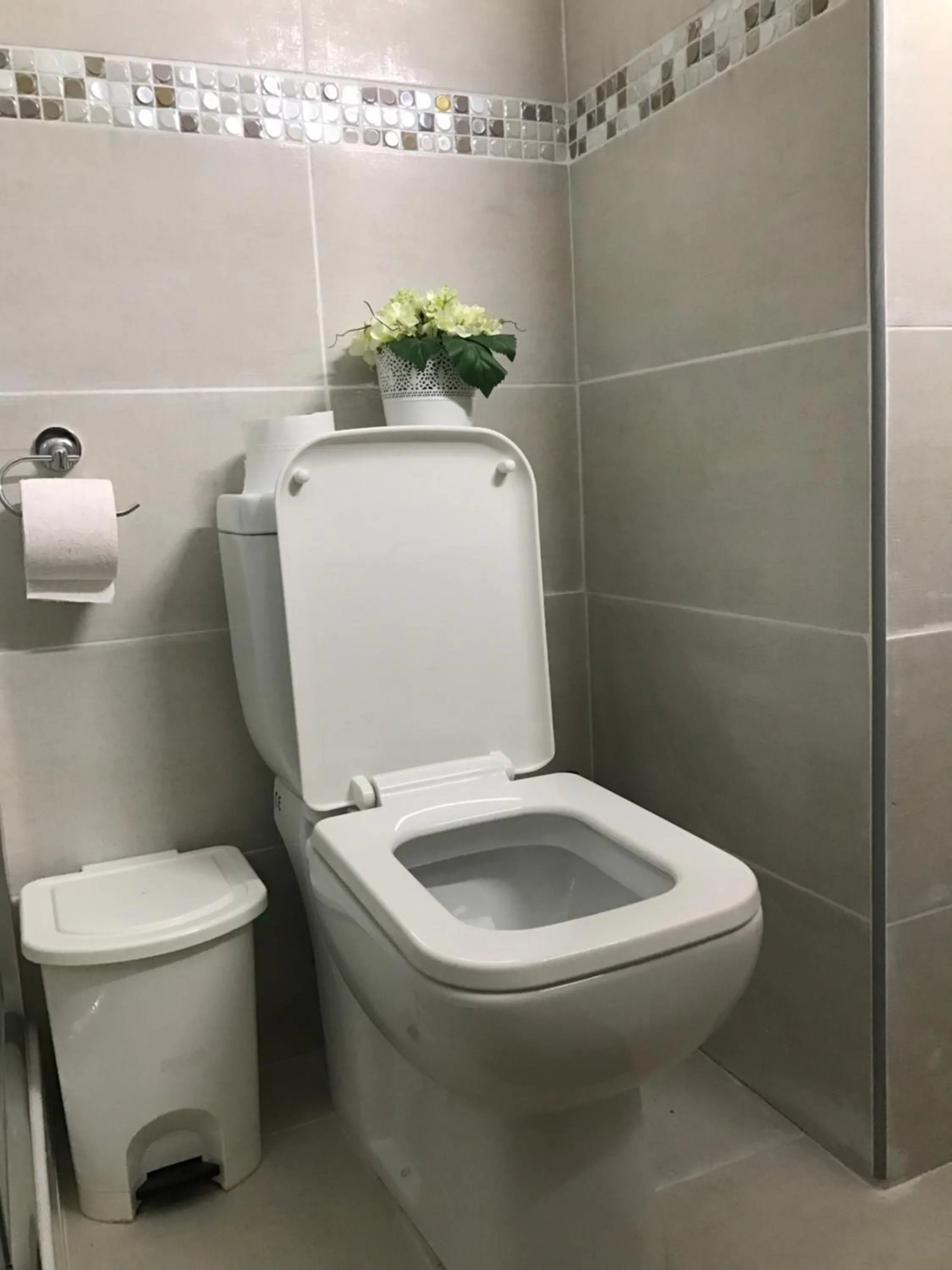 Bathroom in Angela Holiday Apartments