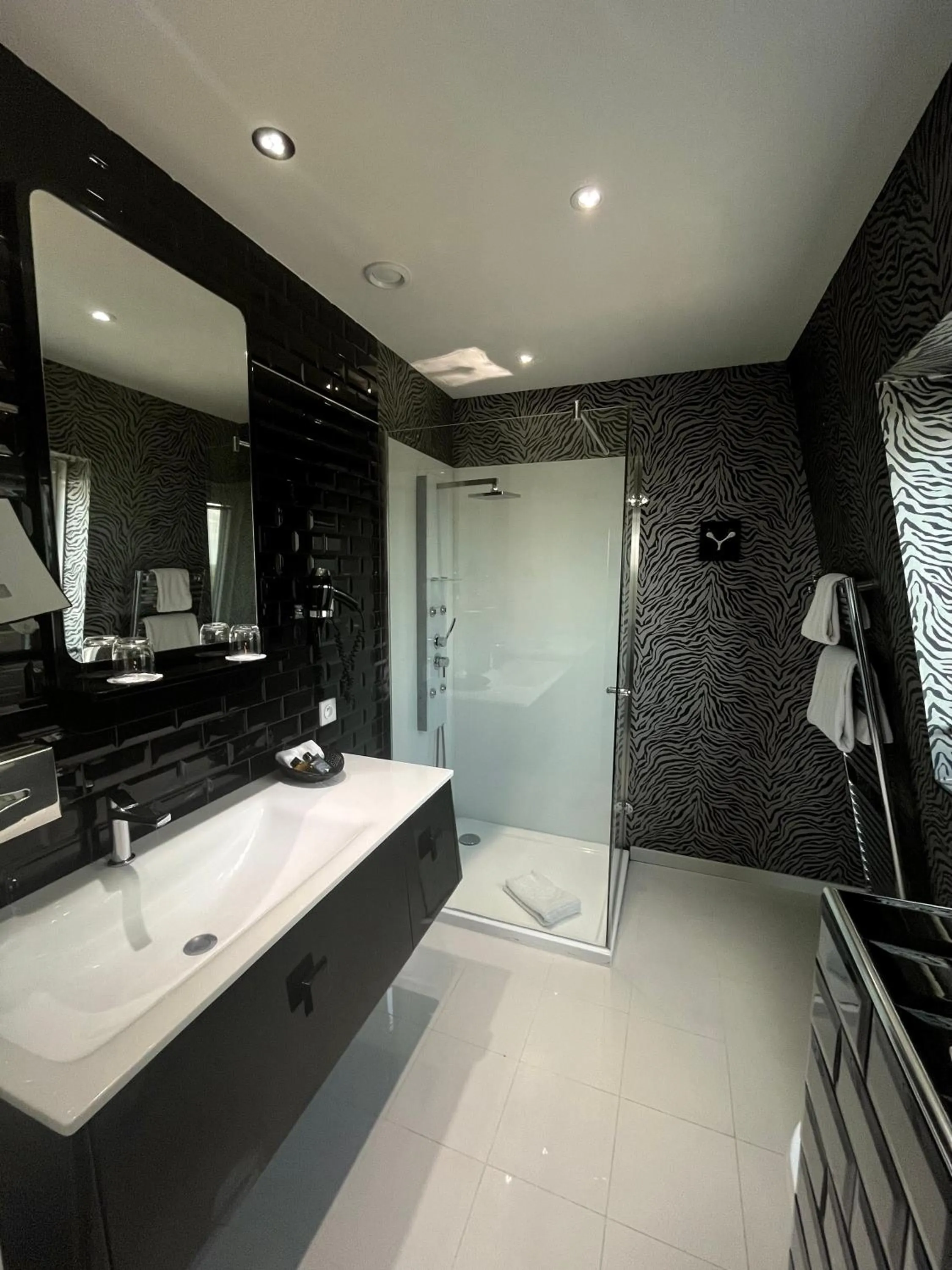 Bathroom in Art Hotel