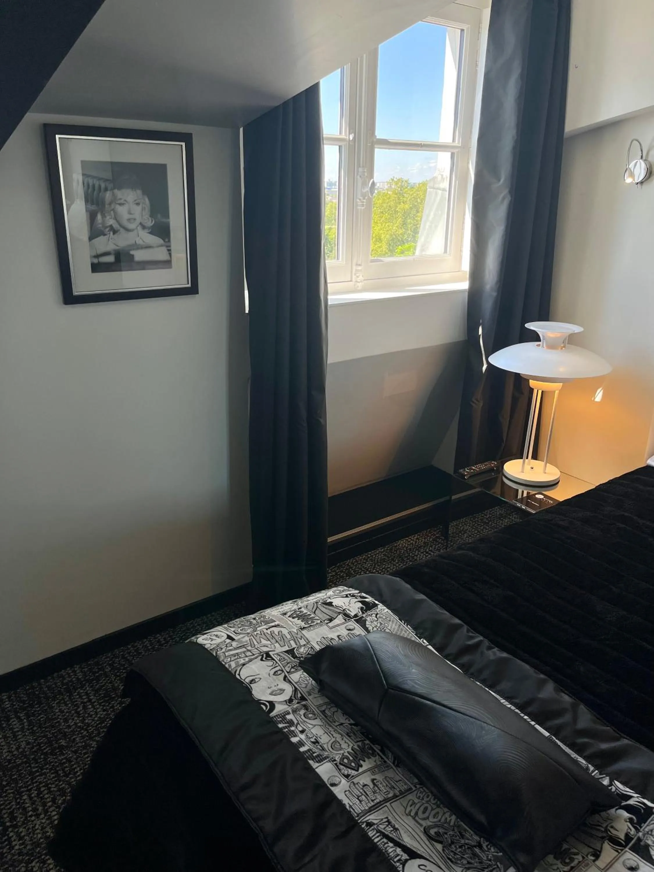 Decorative detail, Bed in Art Hotel