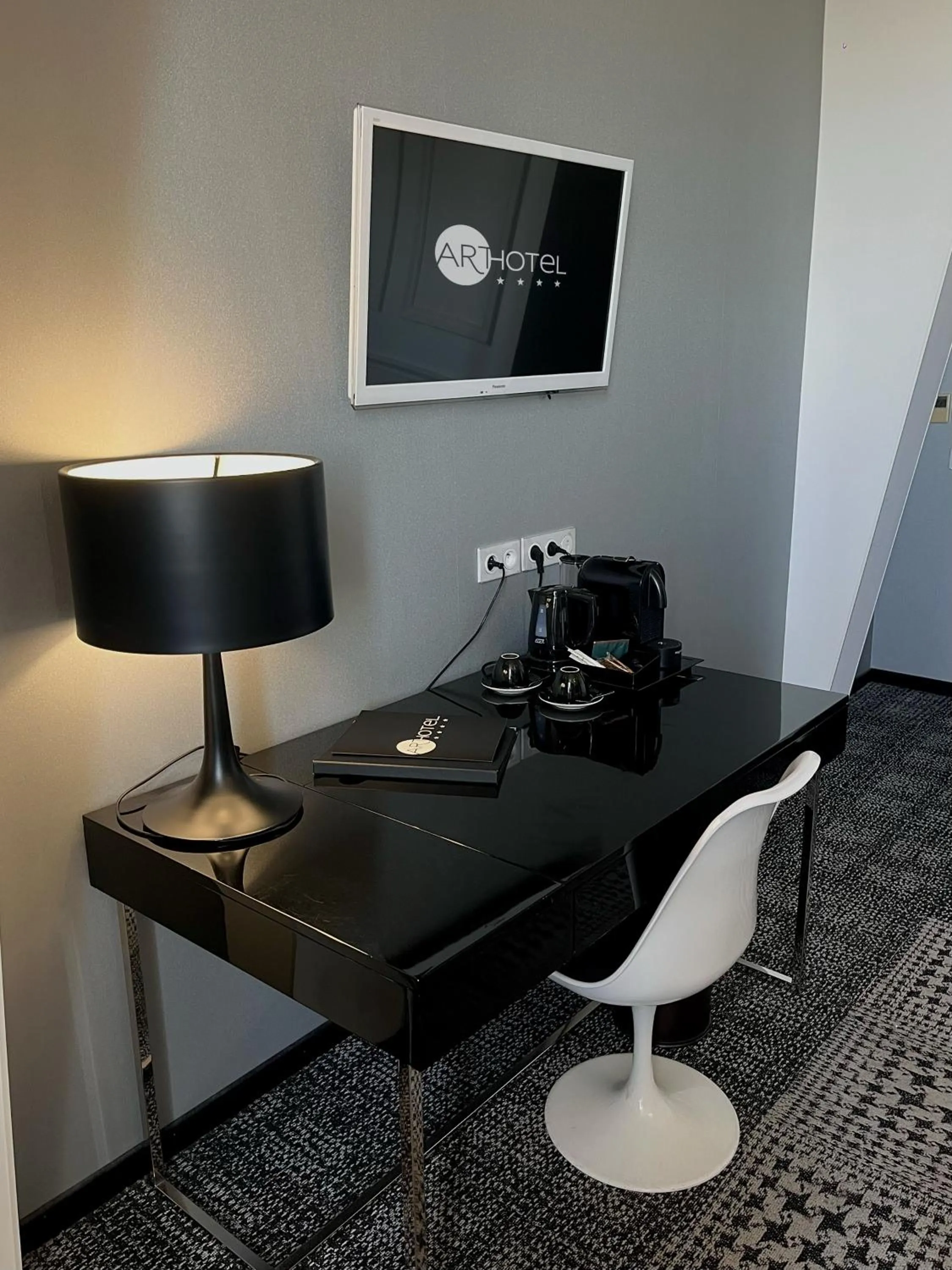 TV and multimedia in Art Hotel