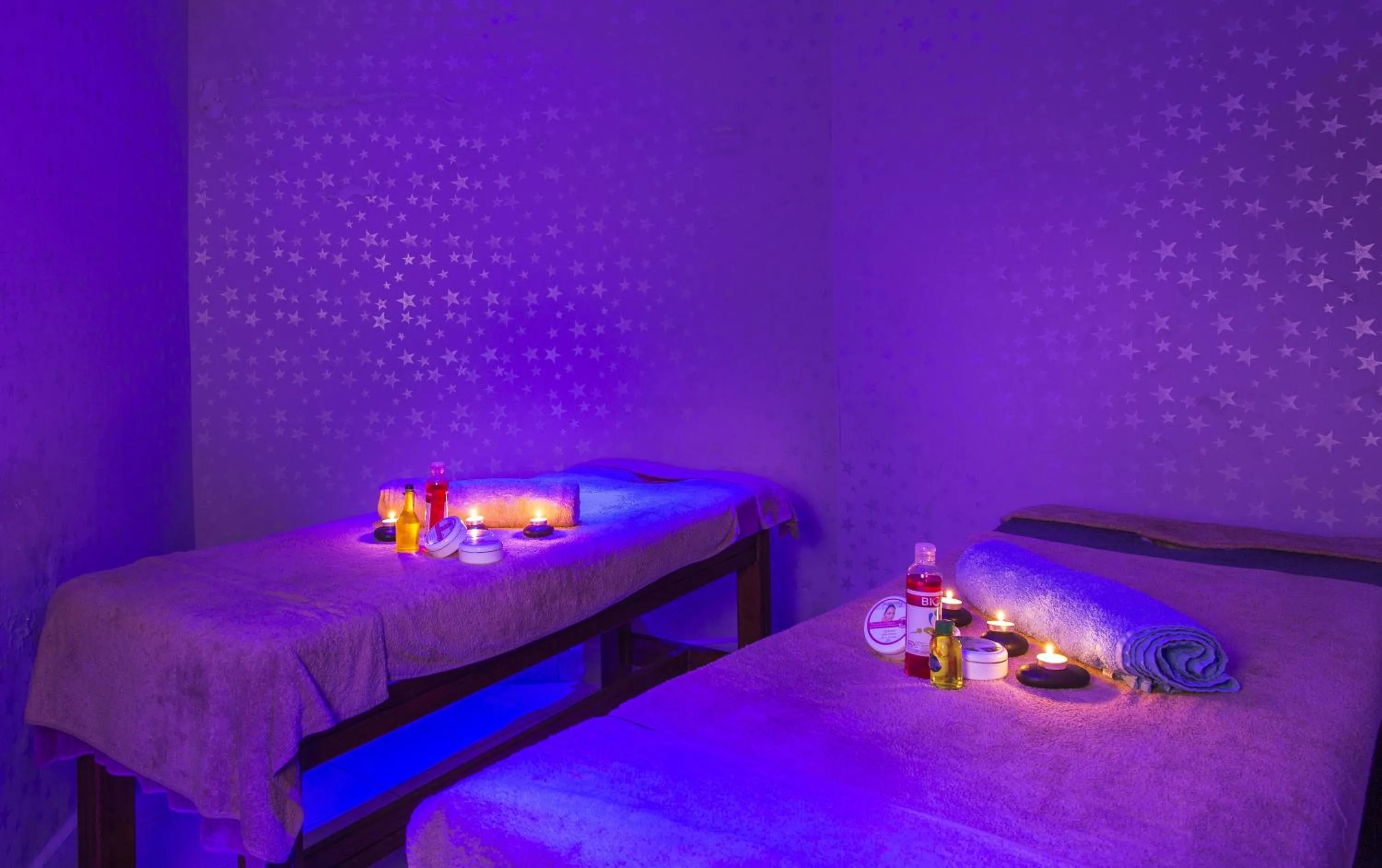 Public Bath in Kleopatra Ada Beach Hotel