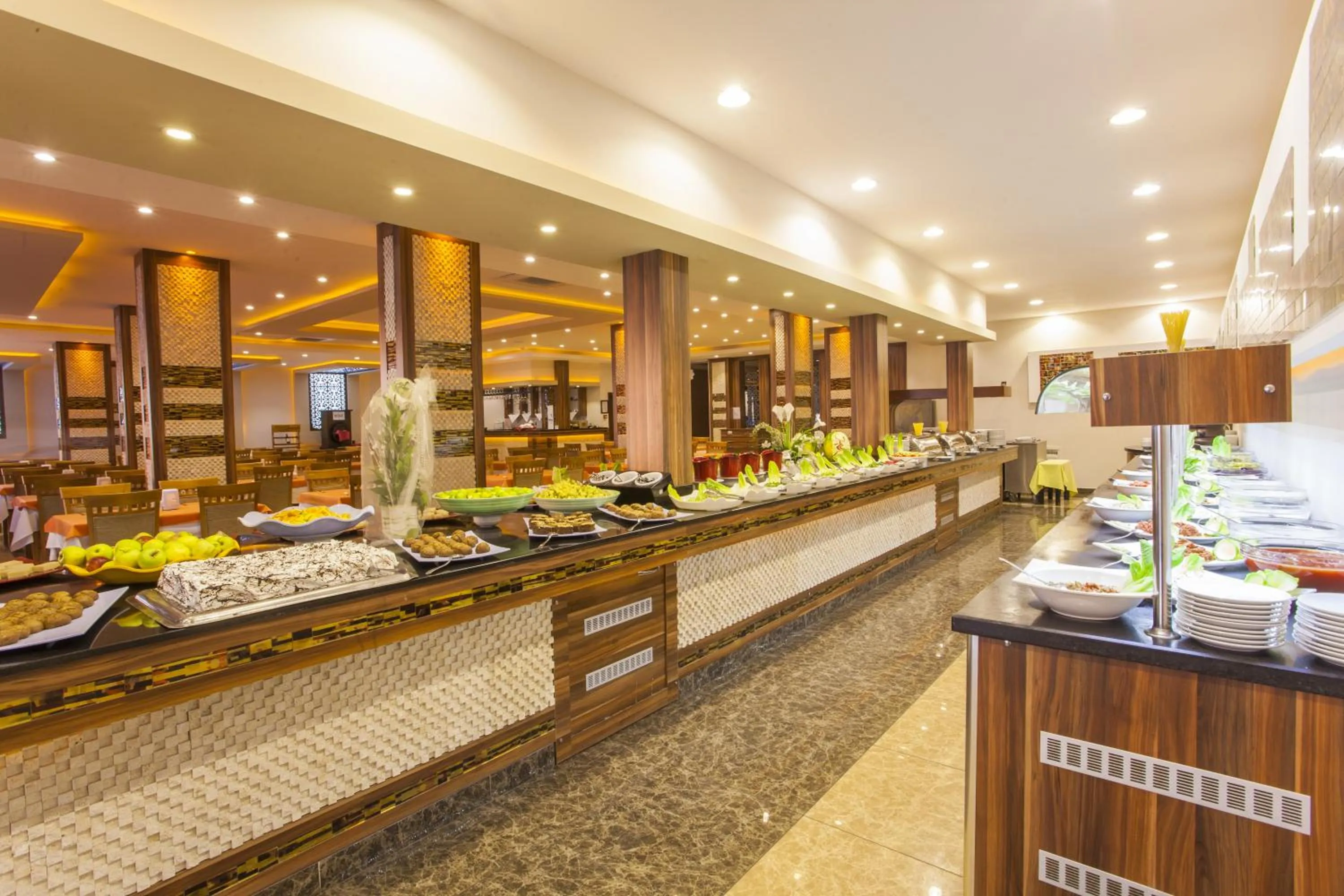 Restaurant/places to eat in Kleopatra Ada Beach Hotel