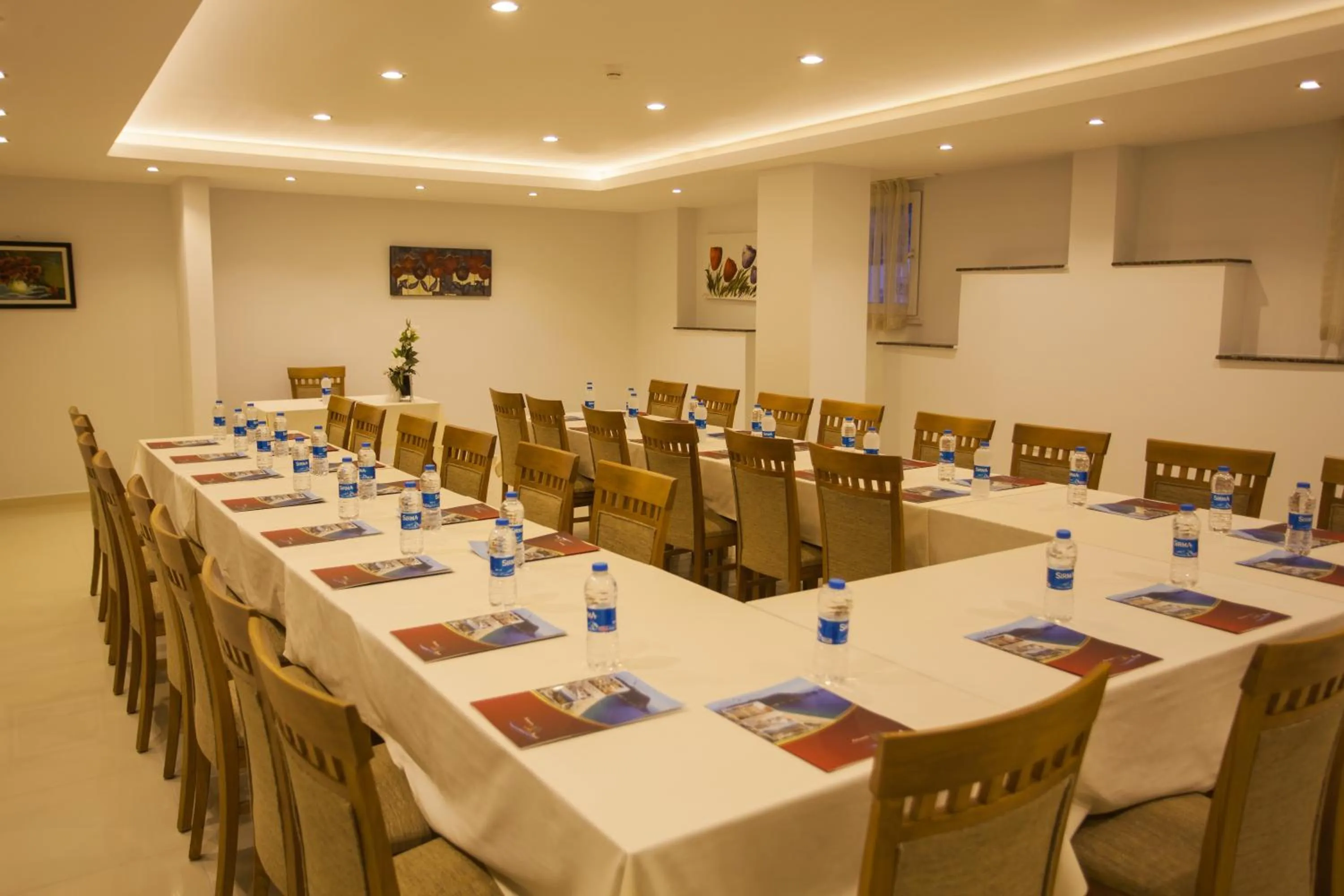 Meeting/conference room in Kleopatra Ada Beach Hotel