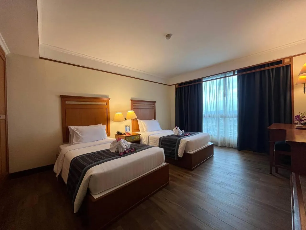 Bed in Cholchan Pattaya Beach Resort - SHA Extra Plus