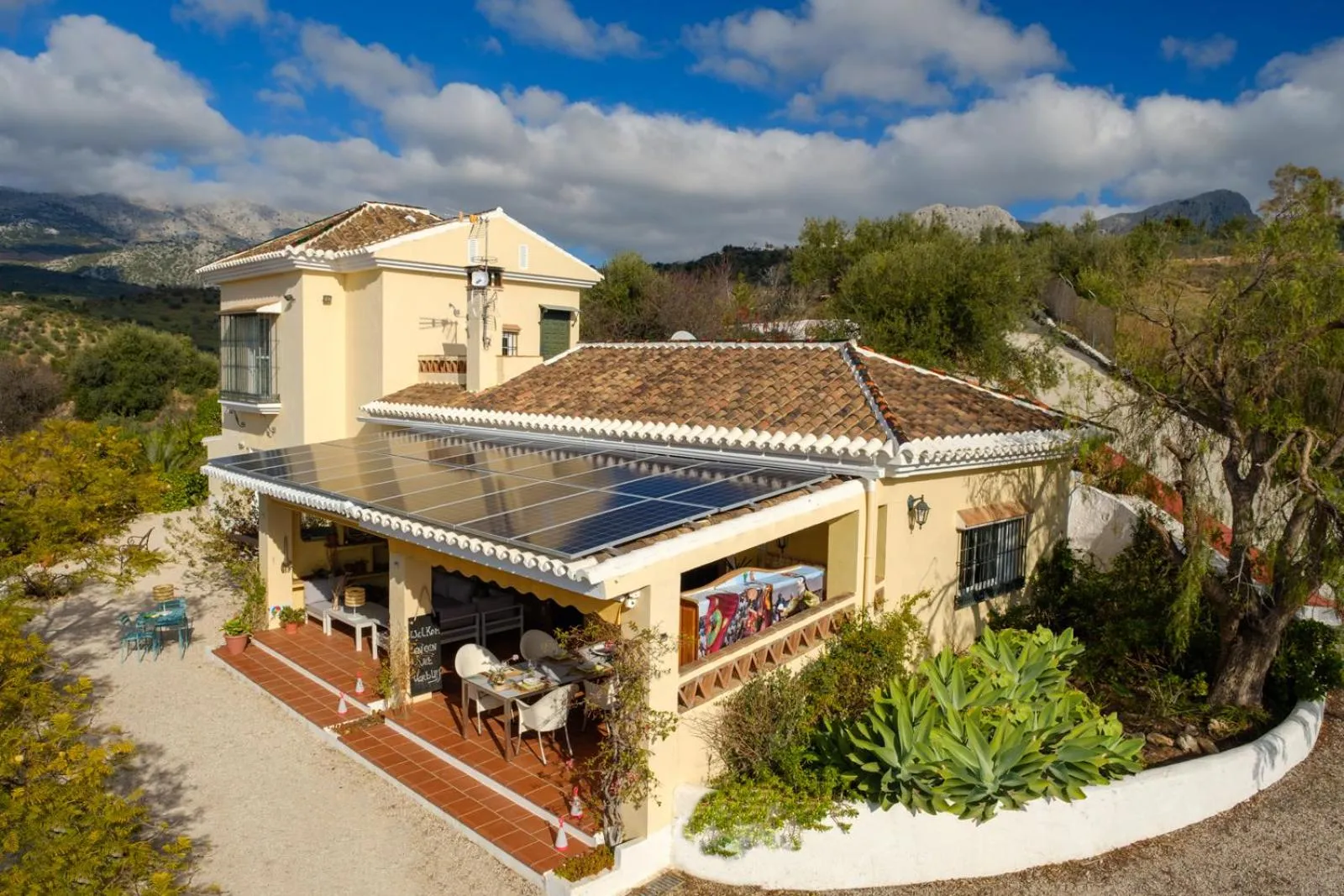 Property building in Finca Gordo