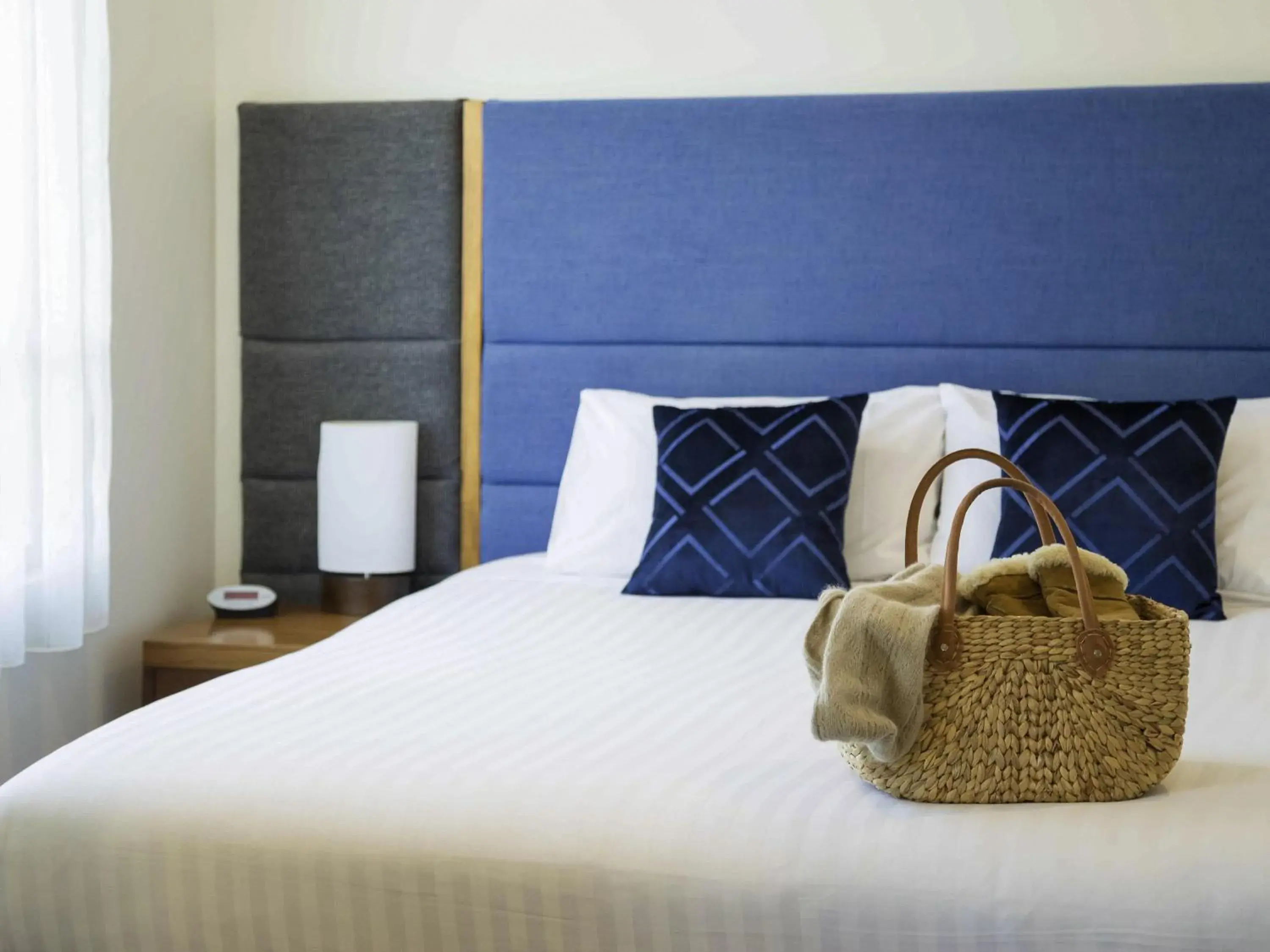 One-Bedroom Executive Suite in The Sebel Launceston One-Bedroom Executive Suite in The Sebel Launceston