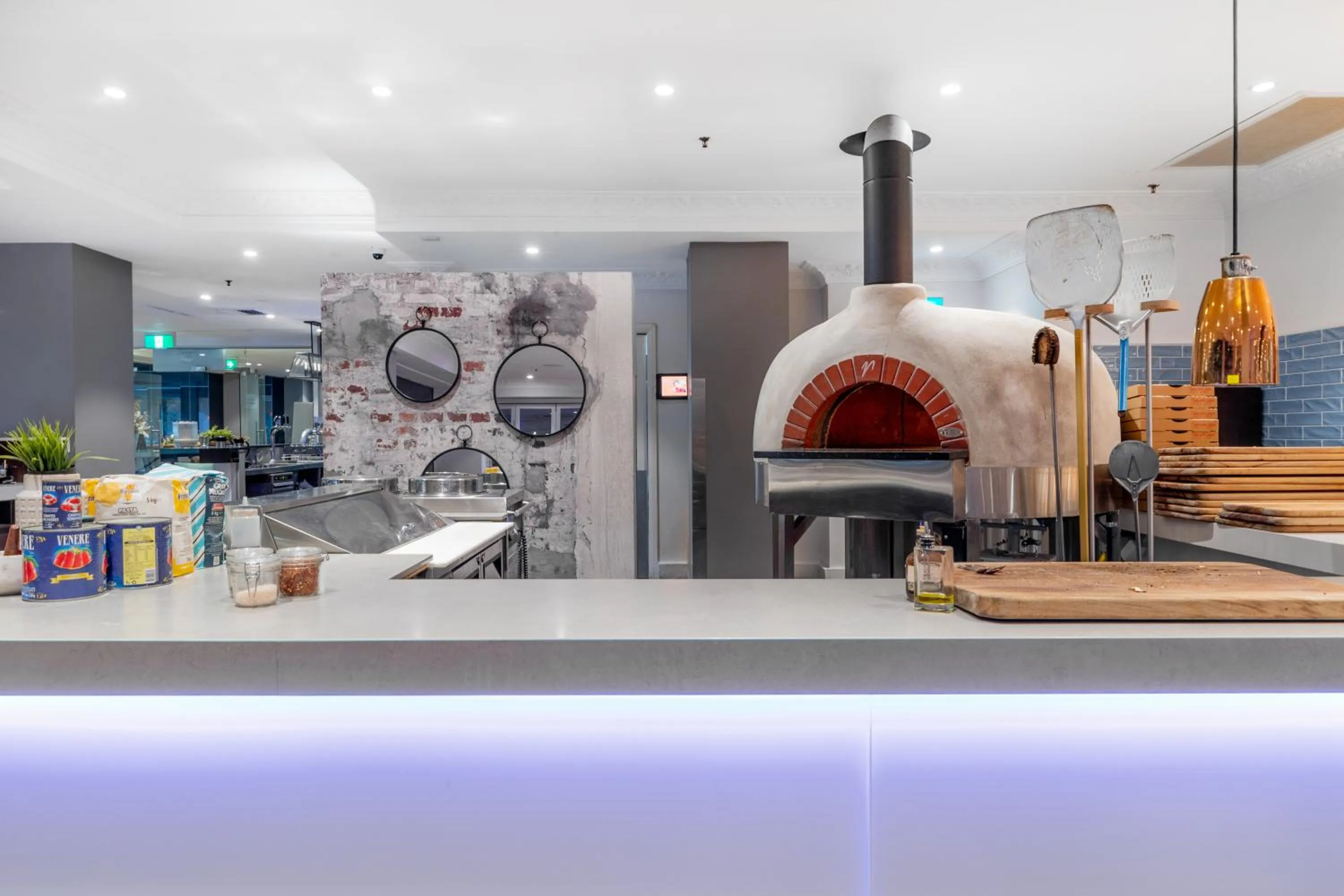 Restaurant/places to eat in Rydges Sydney Central