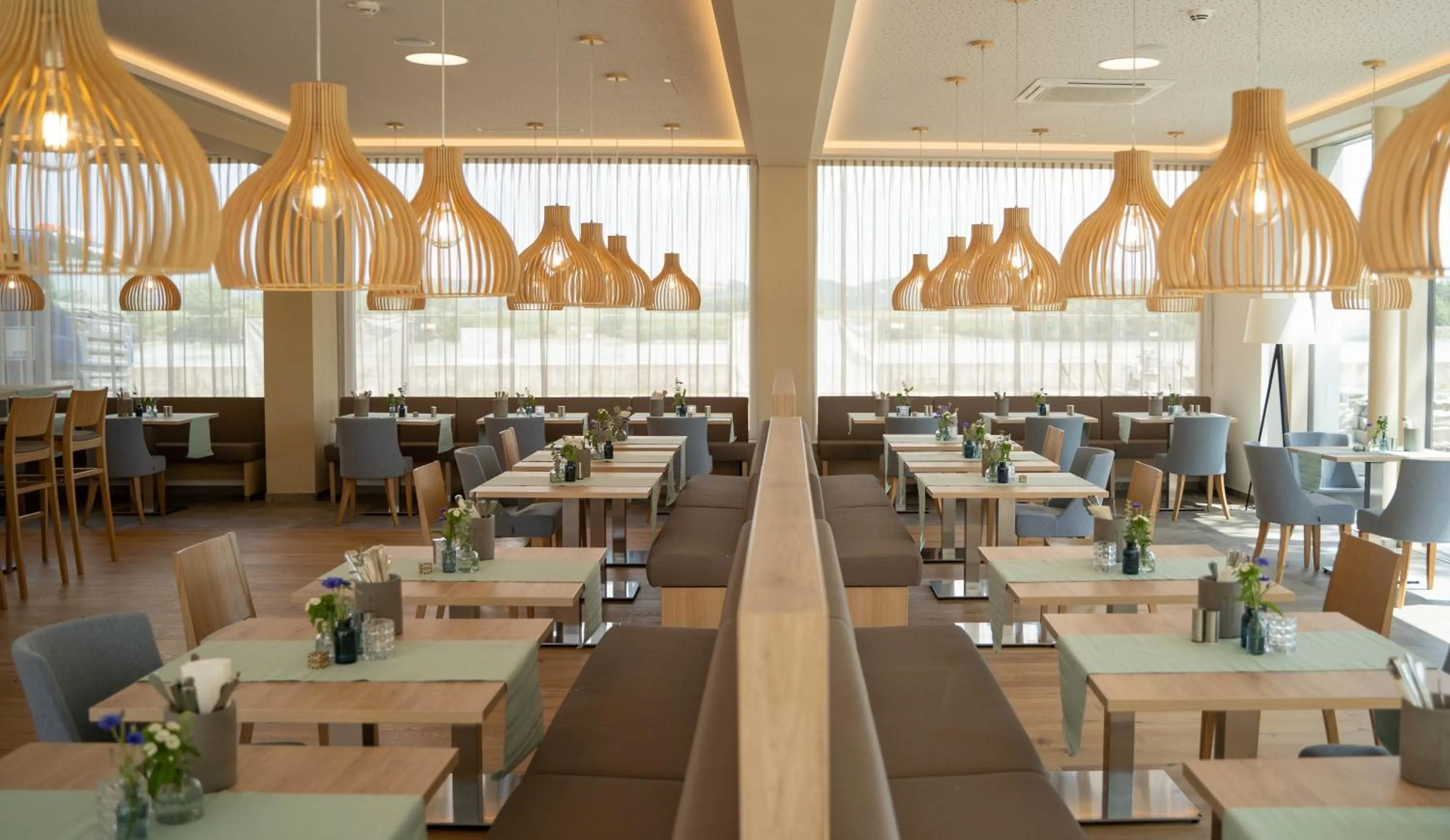 Restaurant/places to eat in Donau Lodge