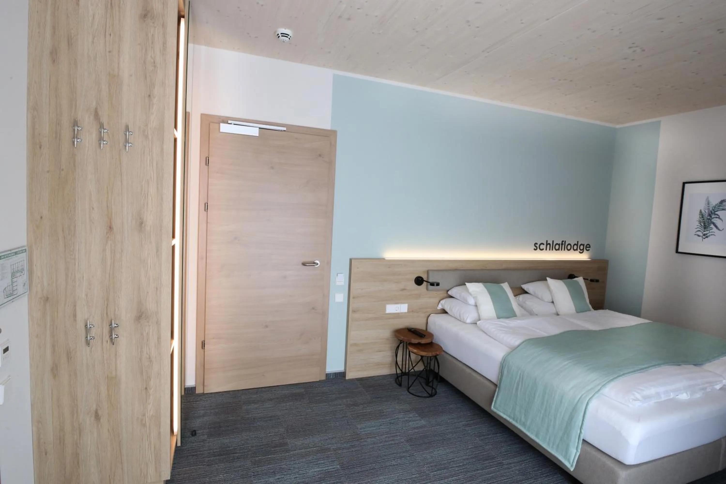 Photo of the whole room, Bed in Donau Lodge