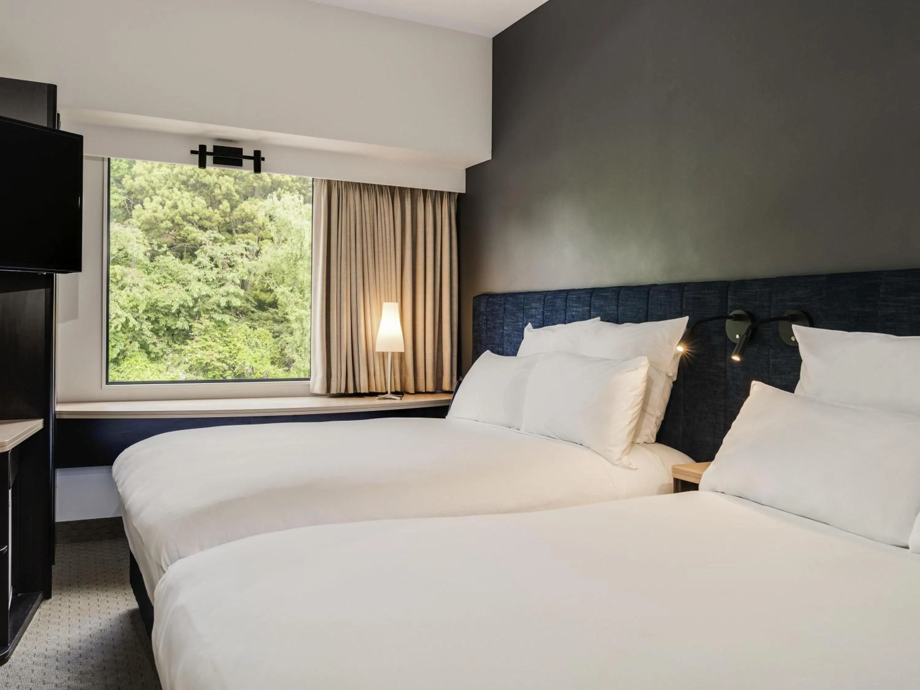 Property building, Bed in ibis Rotorua