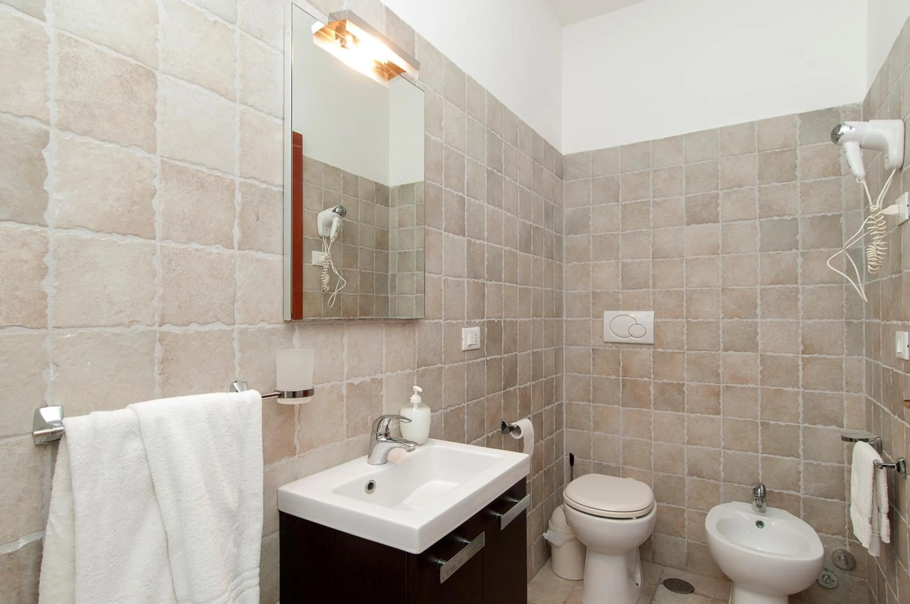 Bathroom in EneaHouse