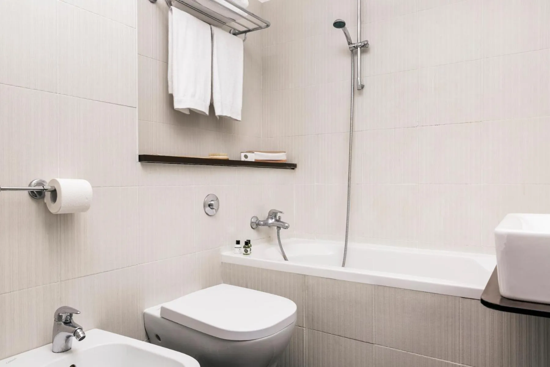 Bath in The Caesar Roma