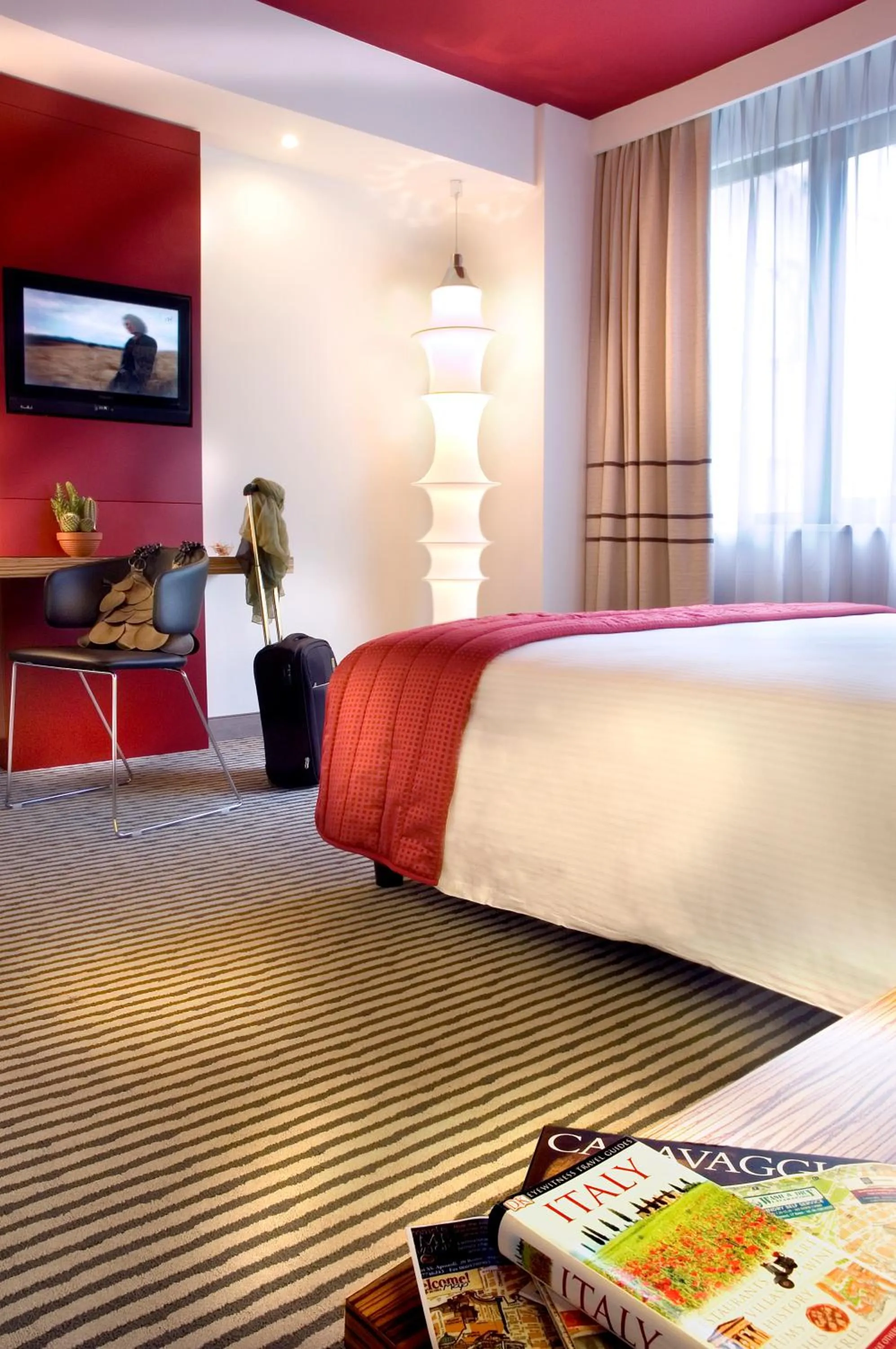 Bed in The Caesar Roma