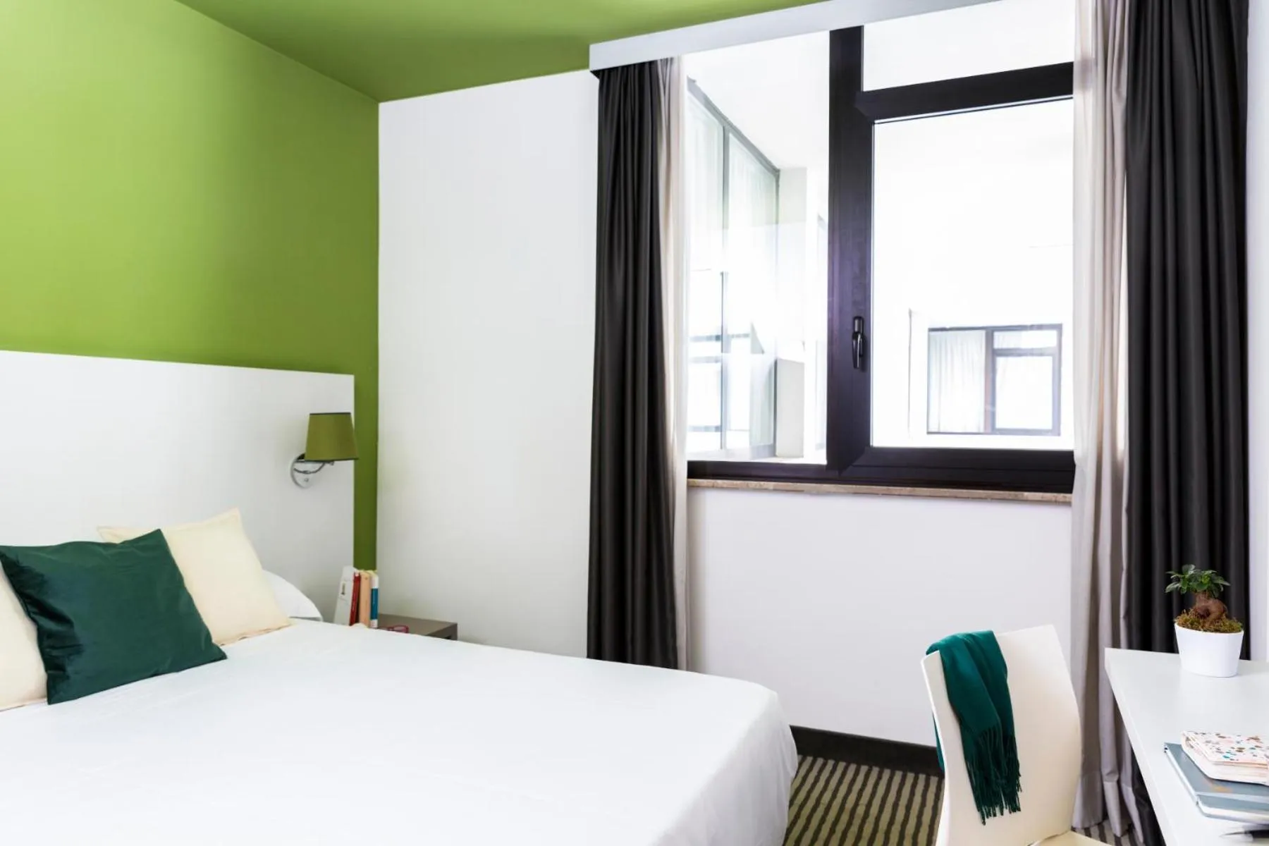 Bedroom, Bed in The Caesar Roma