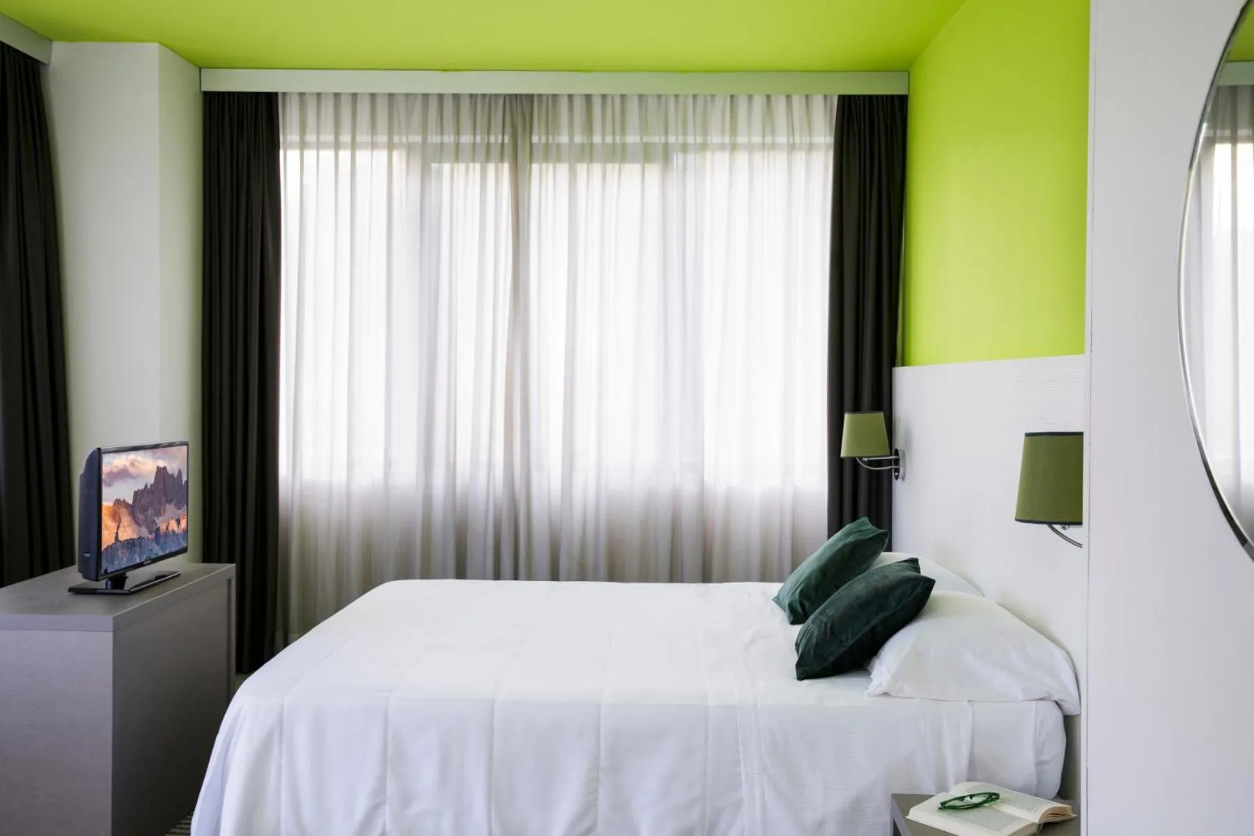 Bedroom, Bed in The Caesar Roma