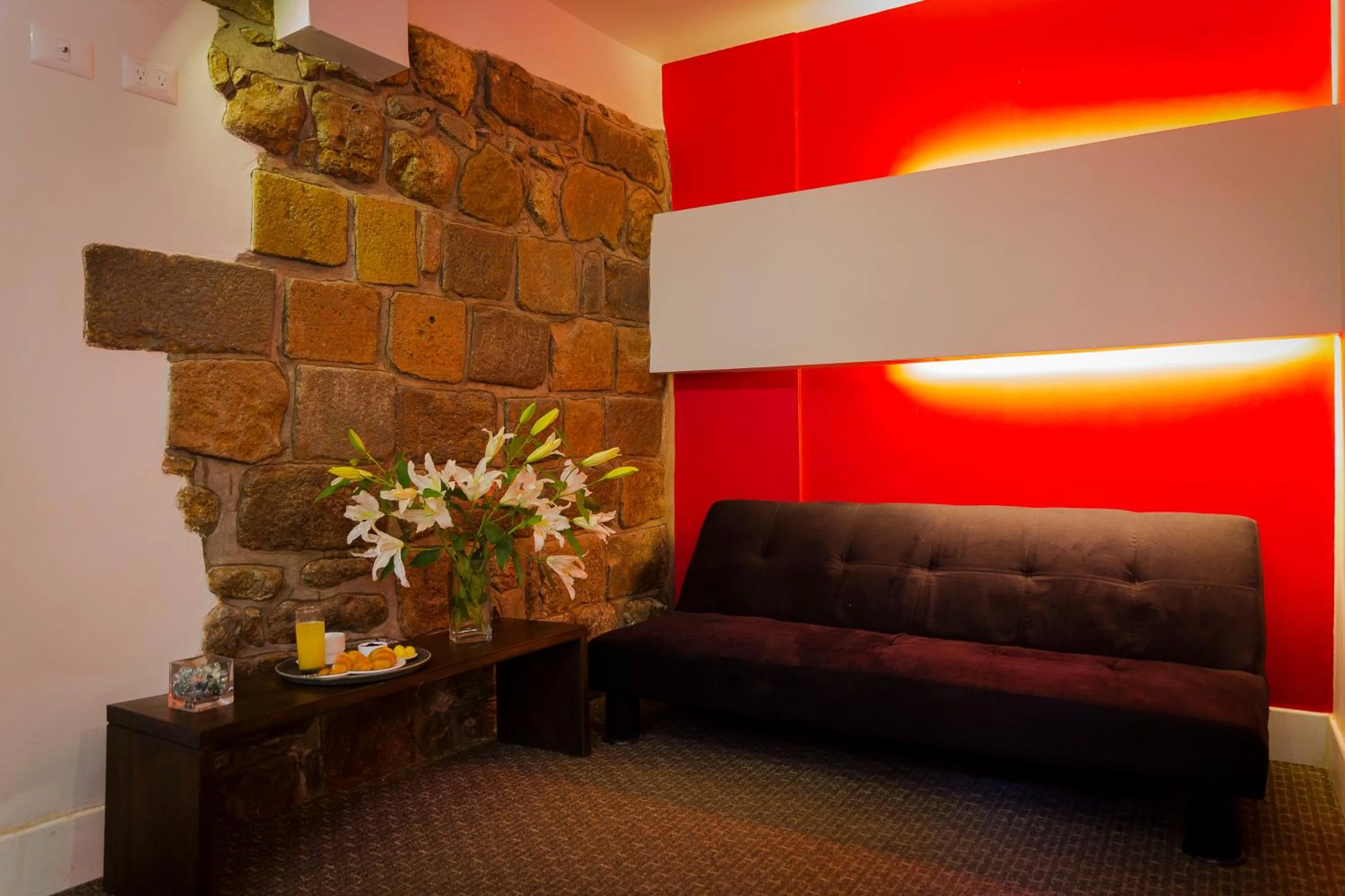 Living room in Wakapunku Boutique Hotel