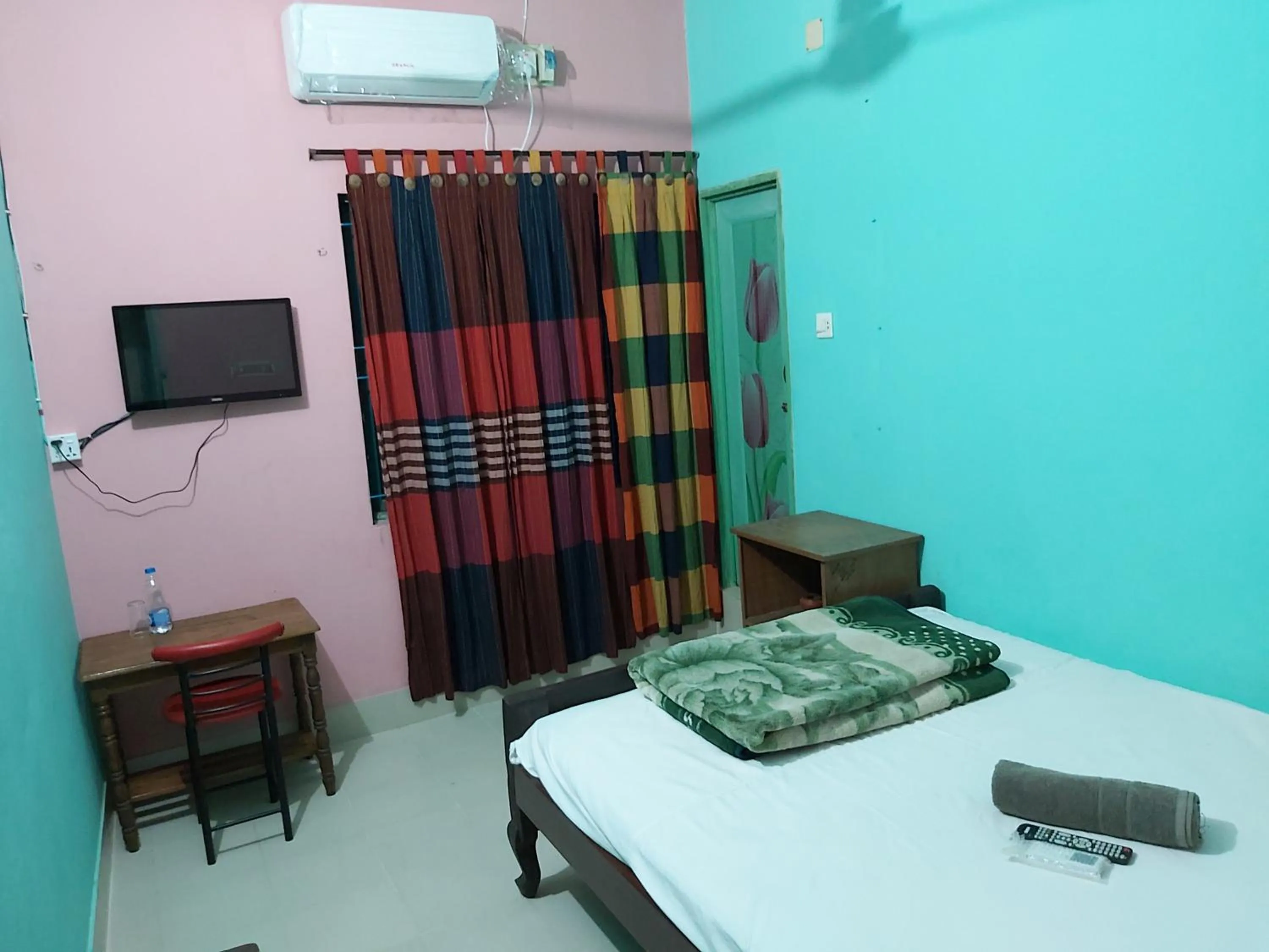 Bed in Hotel As Shams International