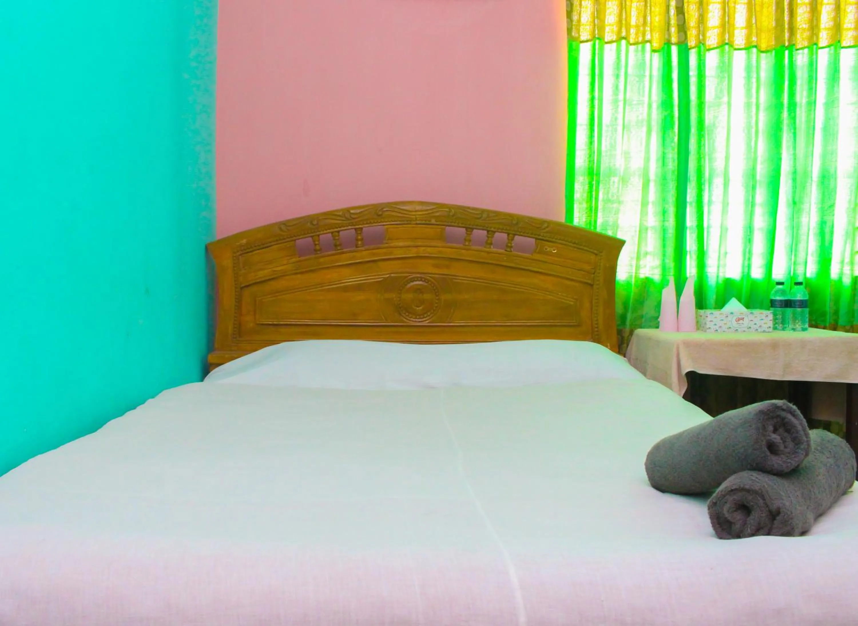 Bed in Hotel As Shams International