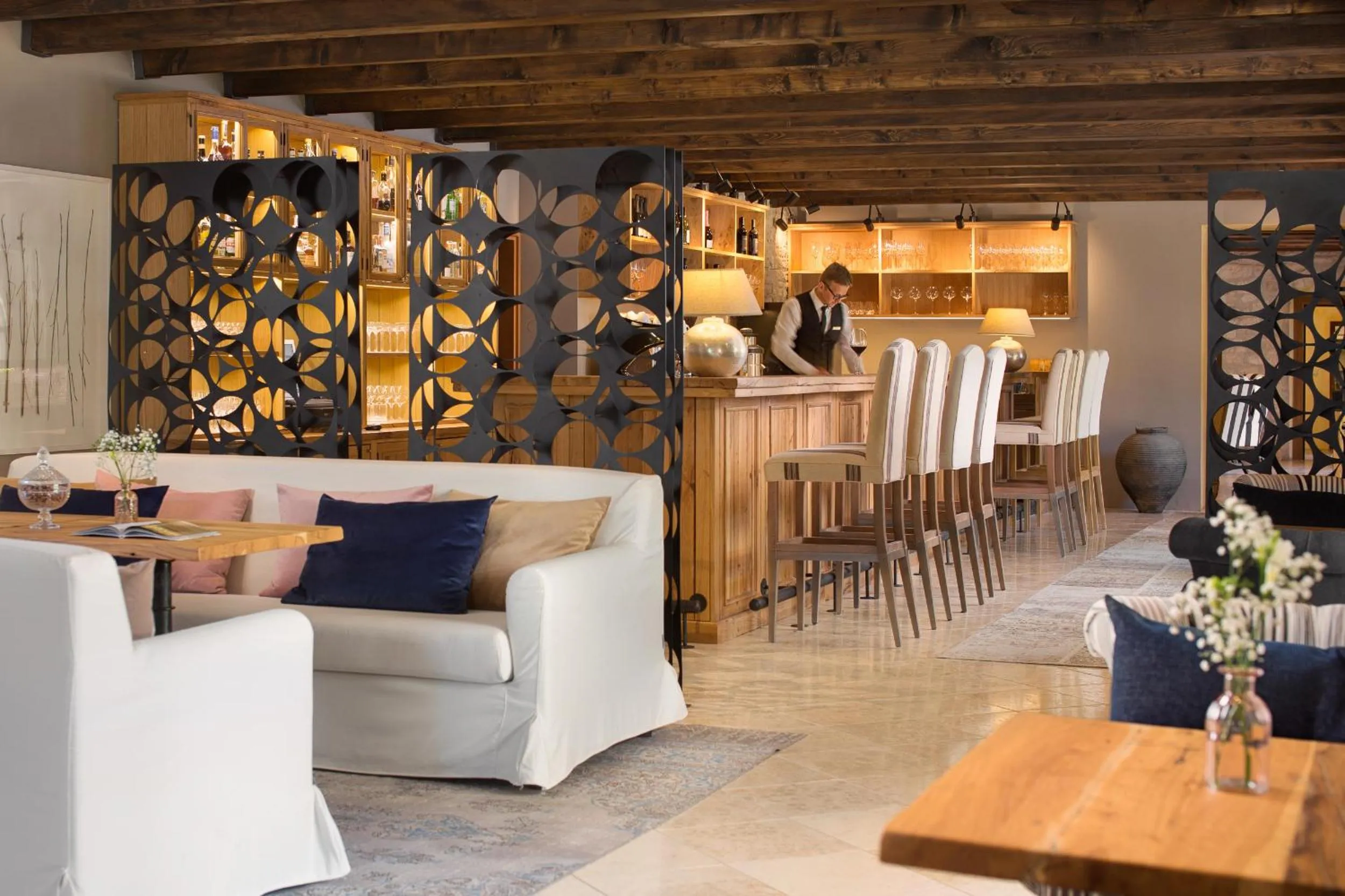 Lounge or bar in Meneghetti Wine Hotel and Winery - Relais & Chateaux