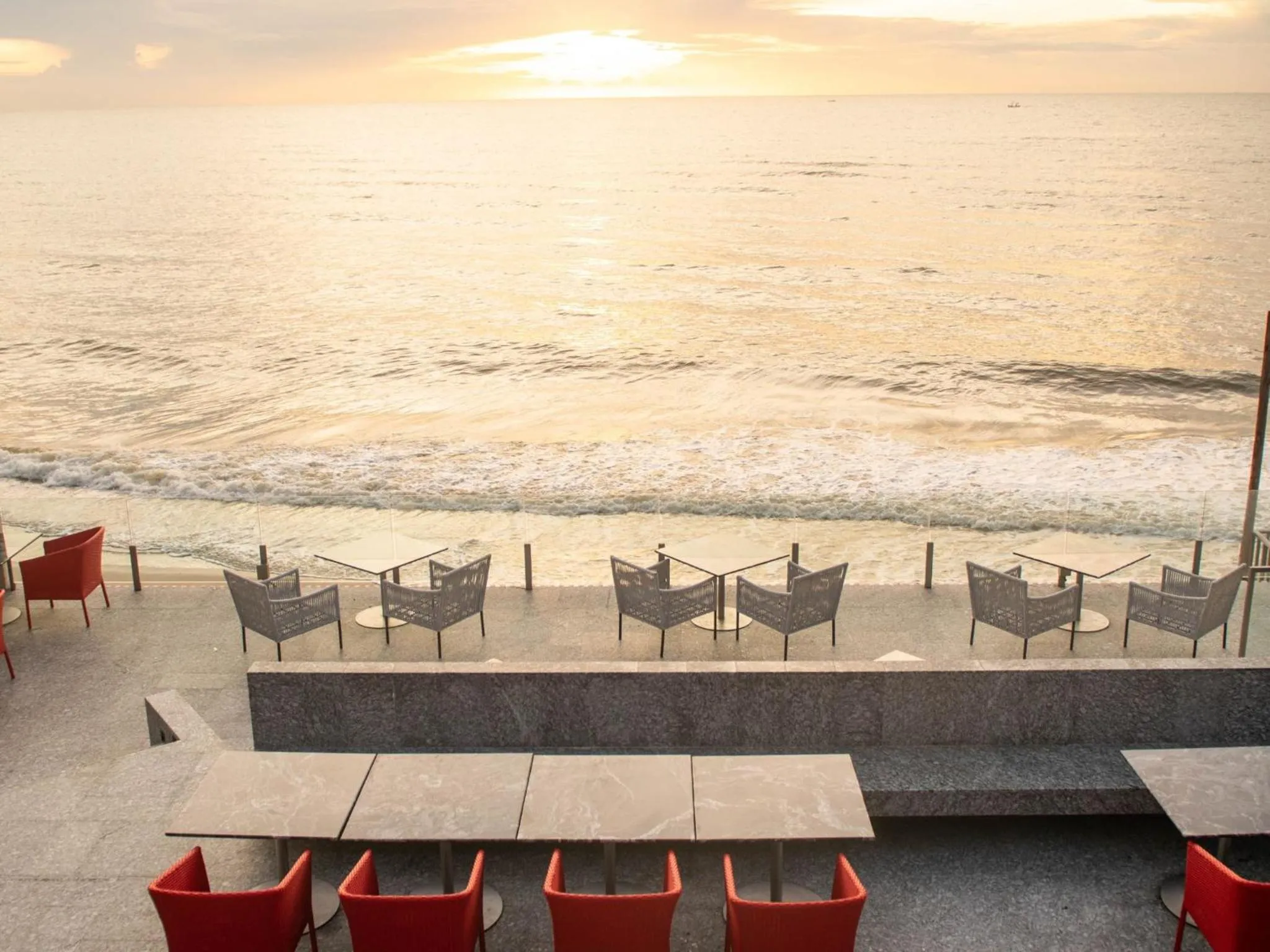 Restaurant/places to eat in RELO' The Urban Escape - Huahin