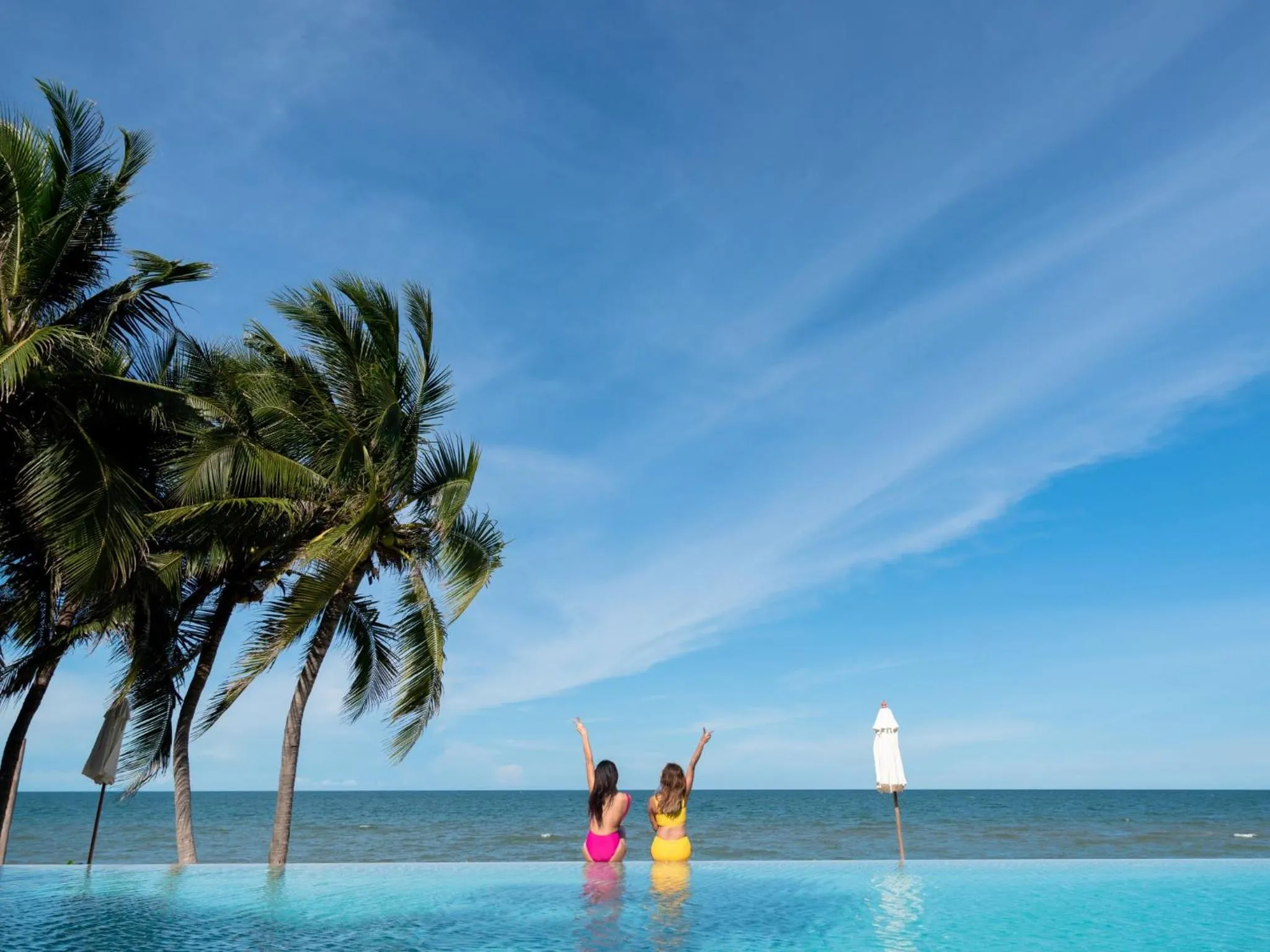 Beach in RELO' The Urban Escape - Huahin