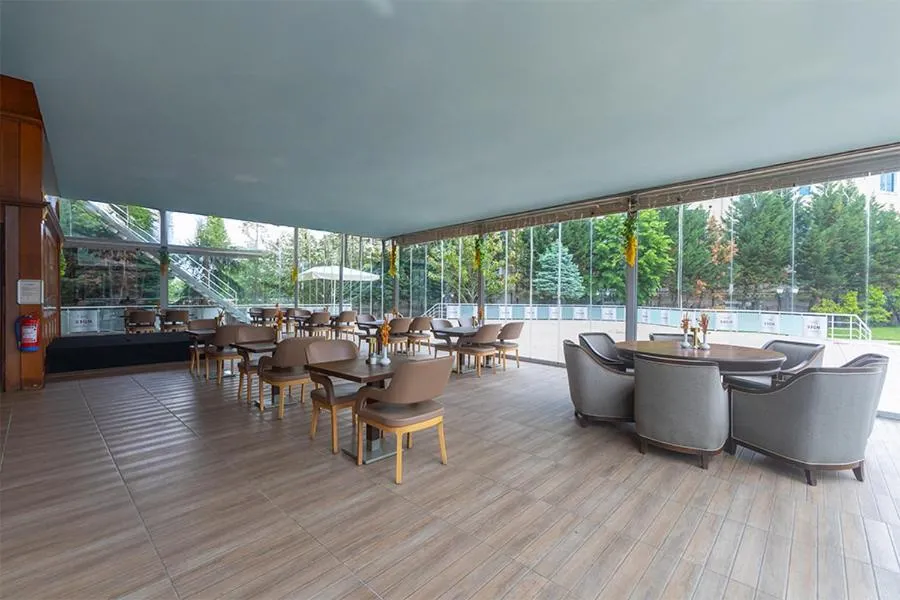 Restaurant/places to eat in The Sign Kocaeli Thermal Spa Hotel &Convention Center