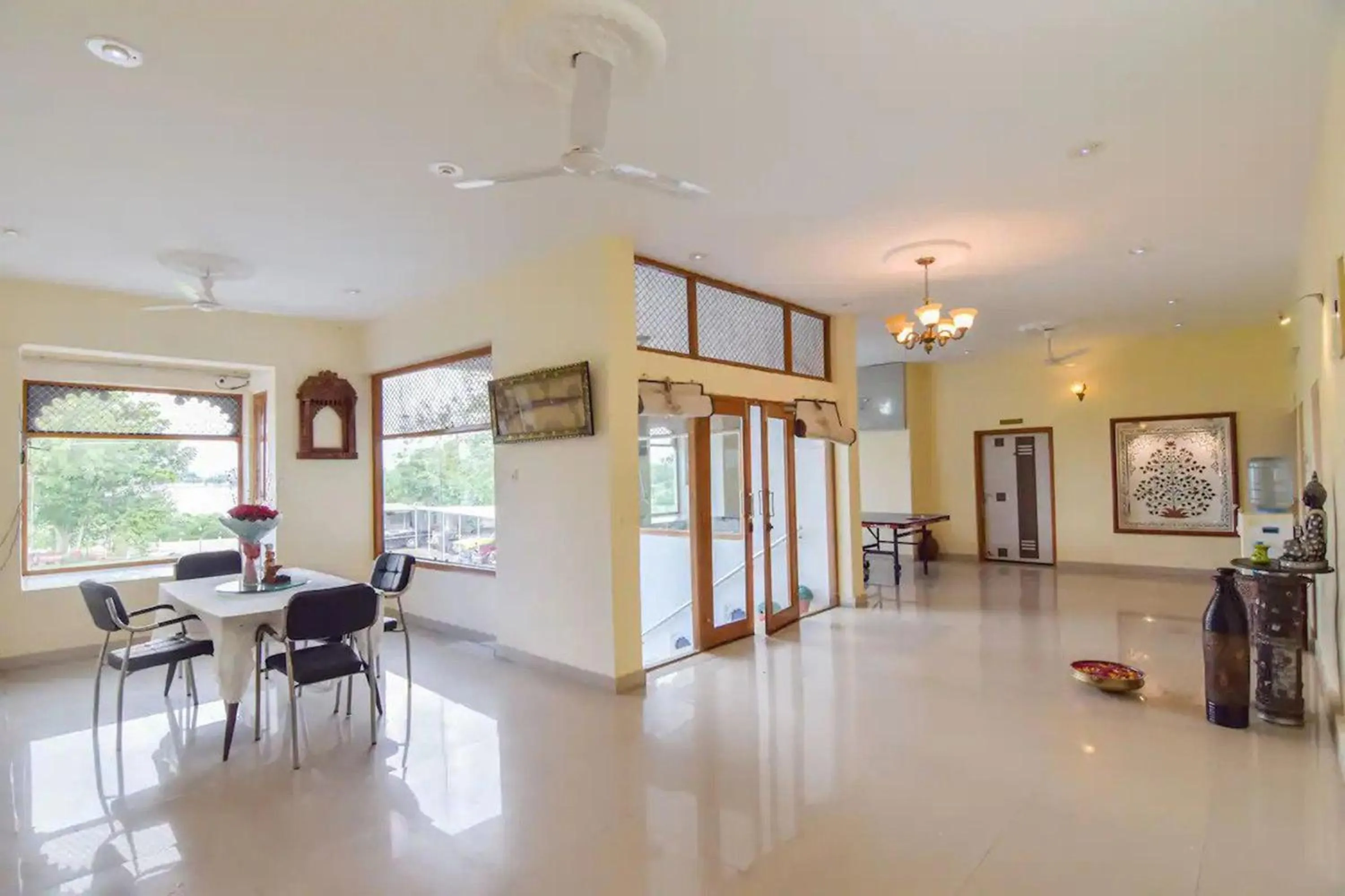 Devendragarh Palace - Luxury Paying Guest House