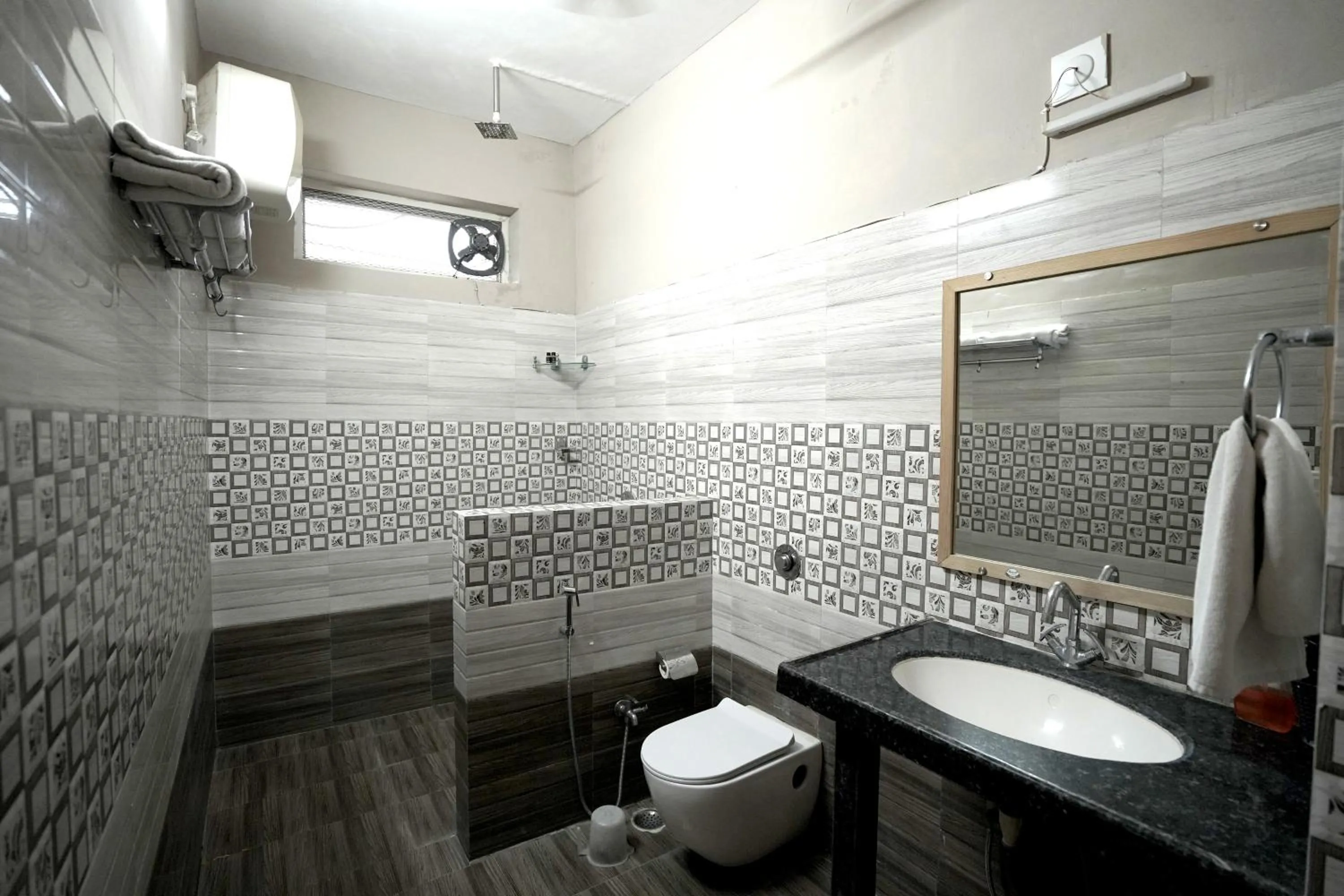 Bathroom in Devendragarh Palace - Luxury Paying Guest House