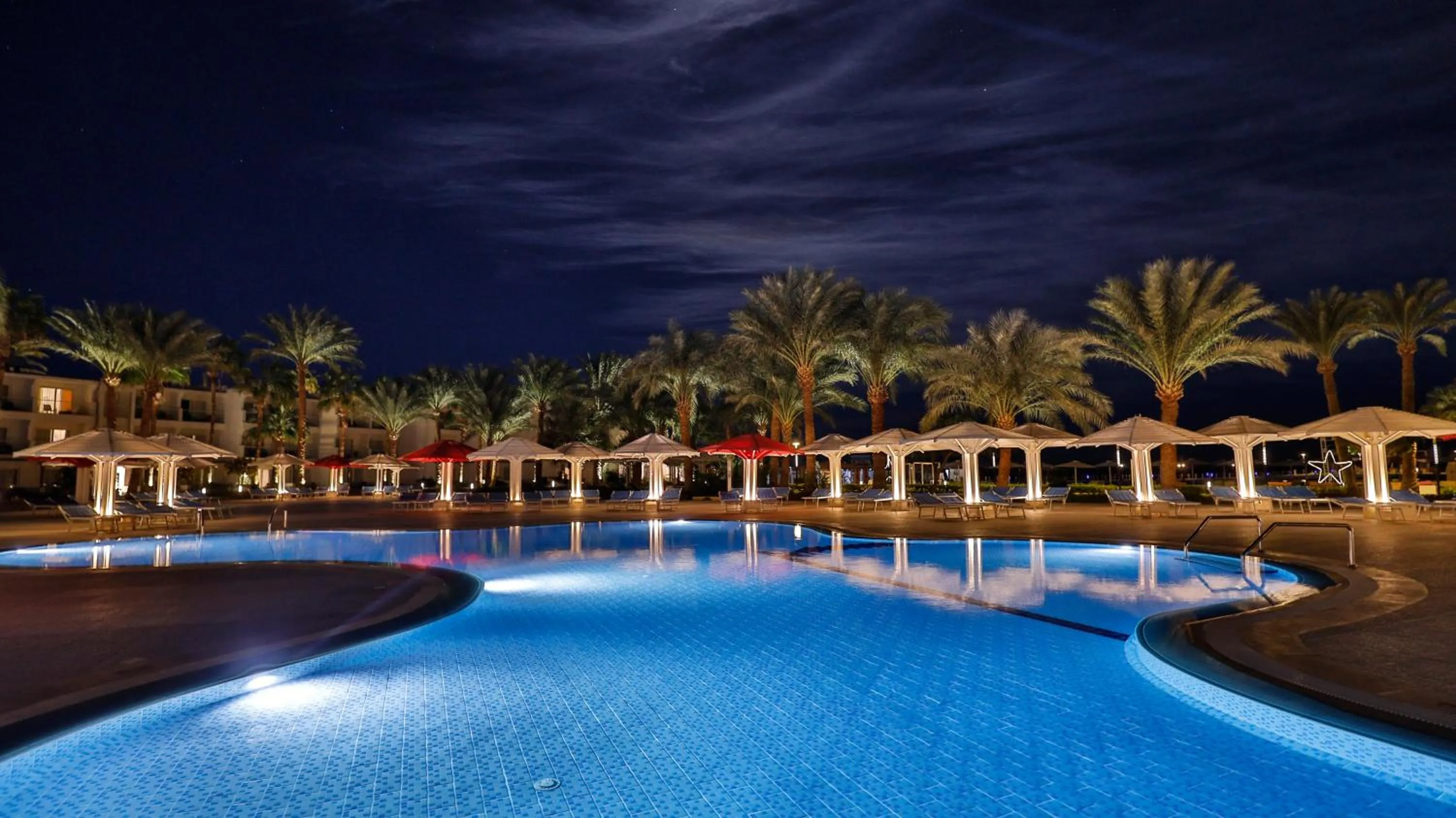 Swimming pool in Amarina Abu Soma Resort & Aquapark