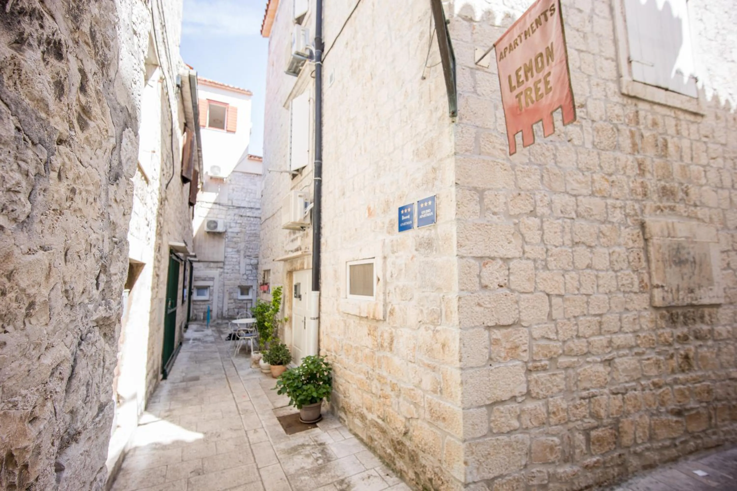 Property building in Tragos Lemon Tree