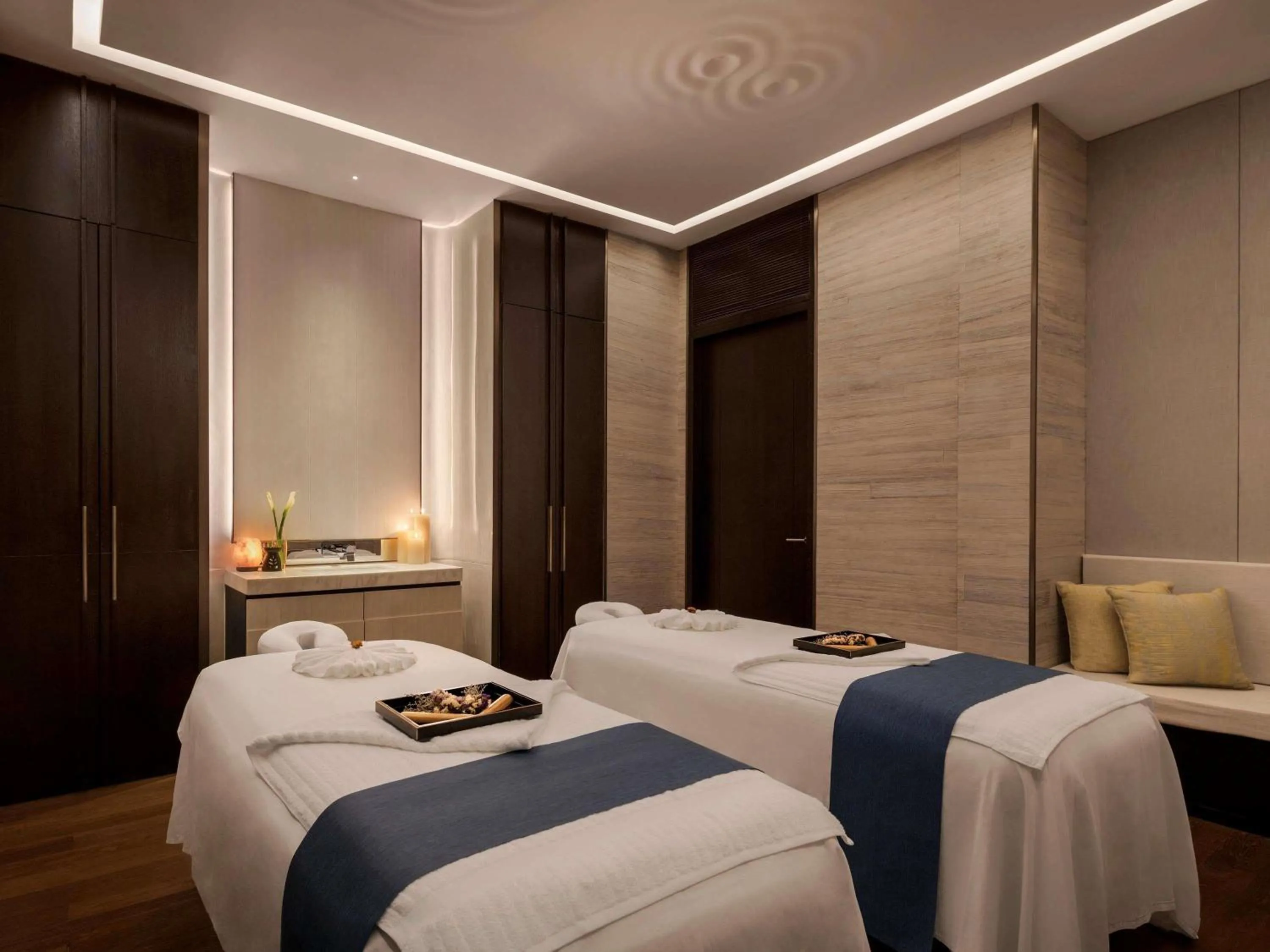 Spa and wellness centre/facilities, Bed in Fairmont Wuhan