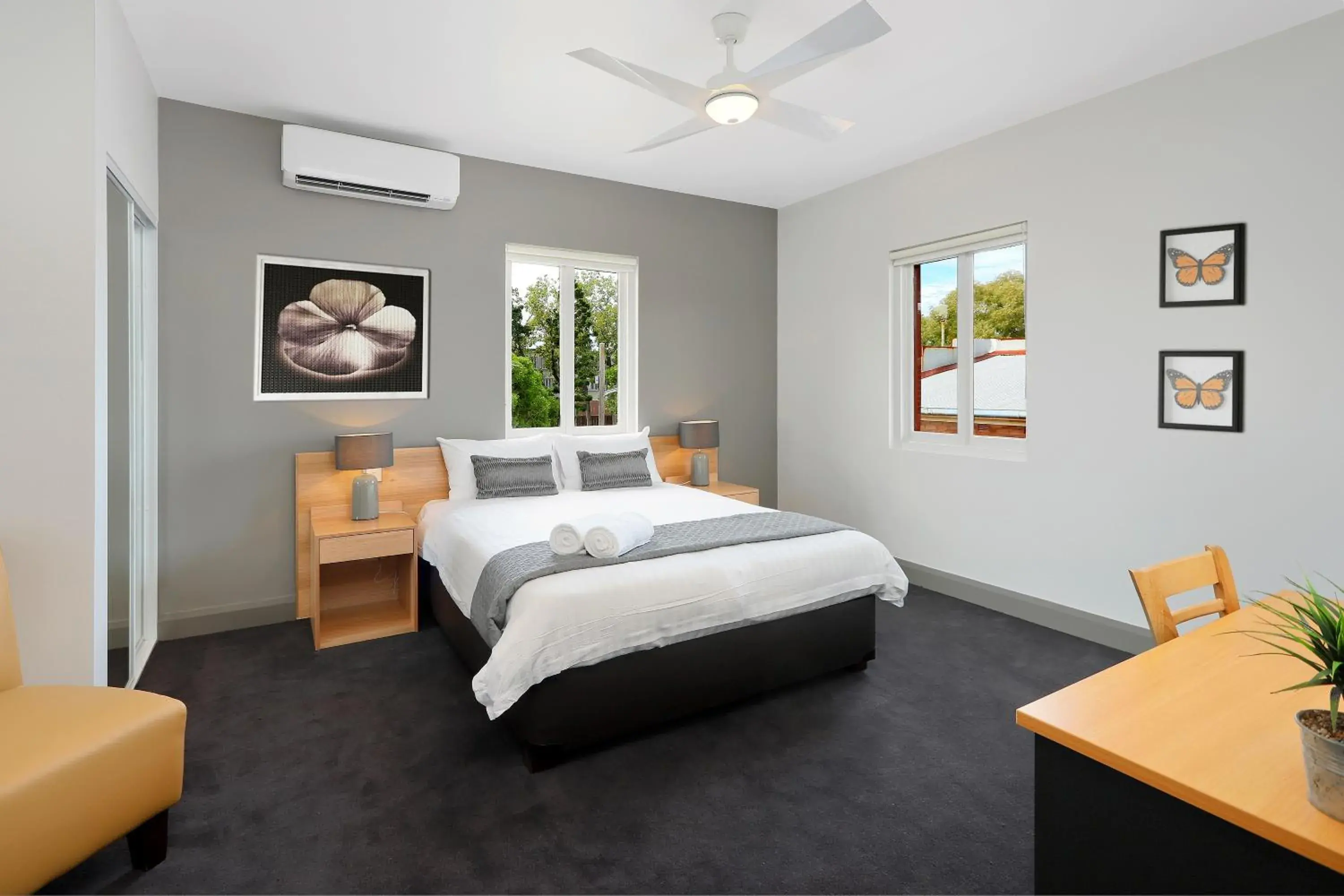 Deluxe Double Room in Kingsgrove Hotel Deluxe Double Room in Kingsgrove Hotel