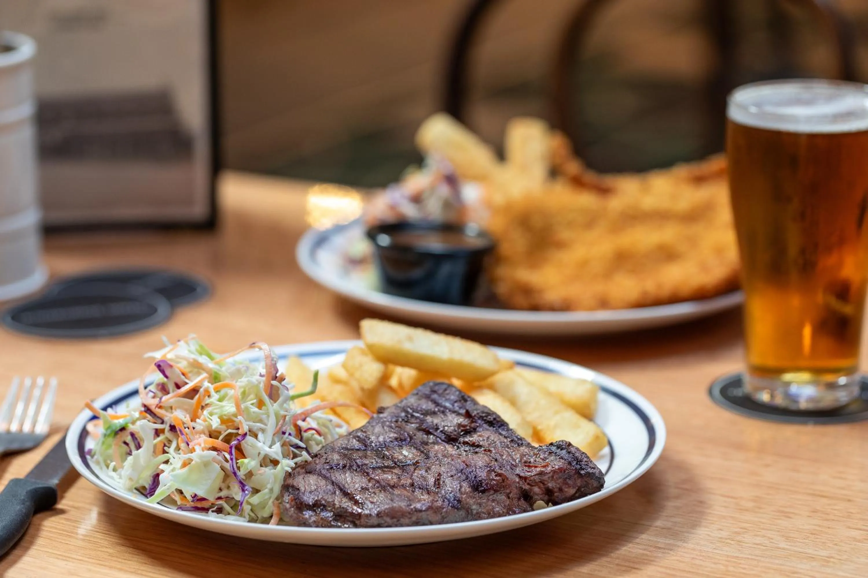 Food and drinks in Kingsgrove Hotel