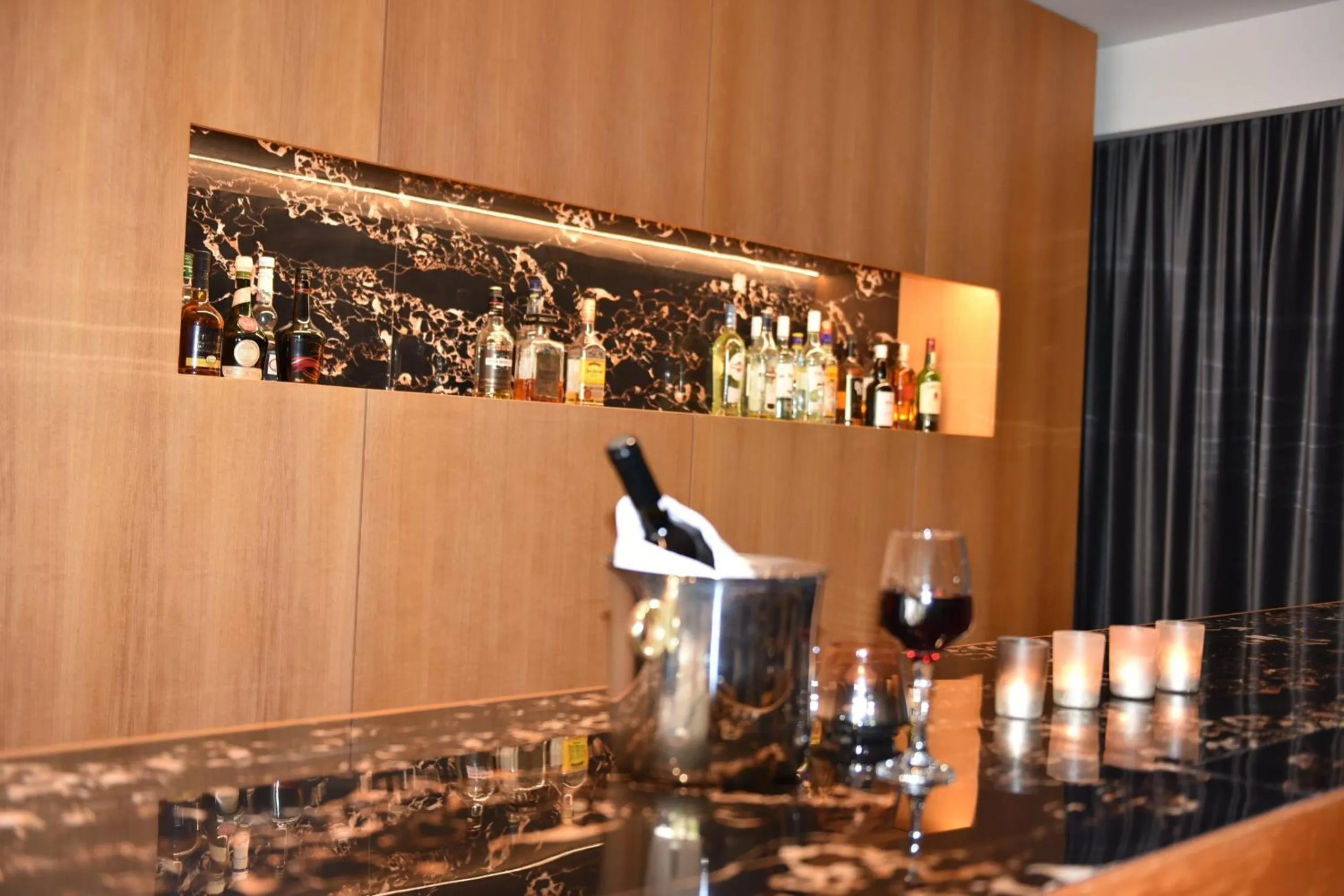 Lounge or bar in Hotel Xanthippion