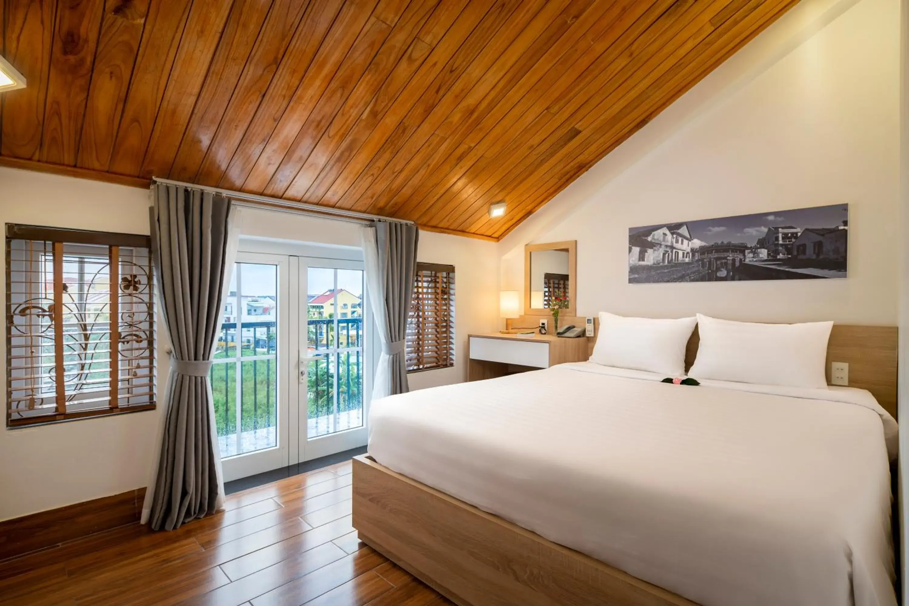 Rooftop Room with Balcony in Truc Loc Villa Rooftop Room with Balcony in Truc Loc Villa