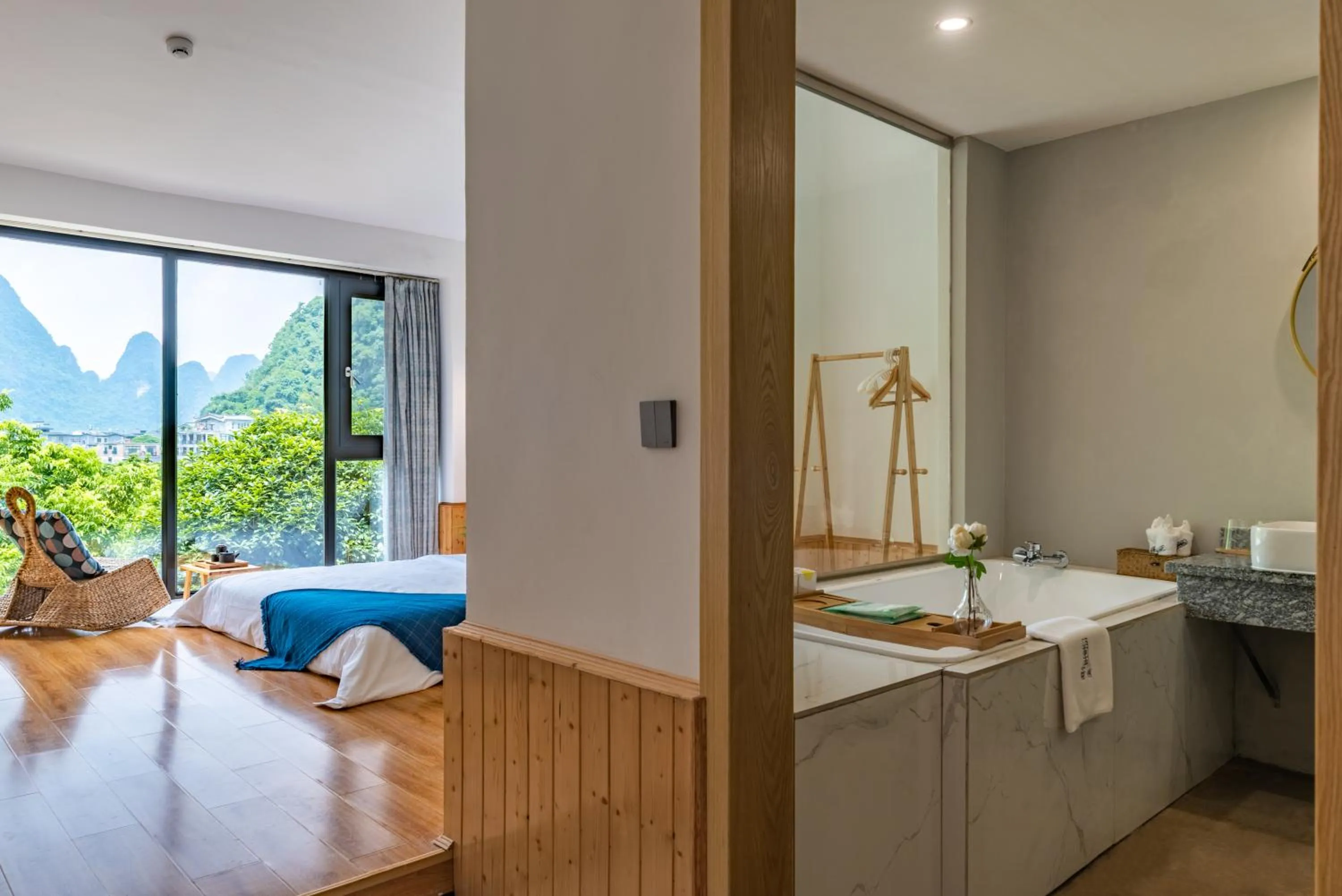 Yangshuo Serene Cove Hotel