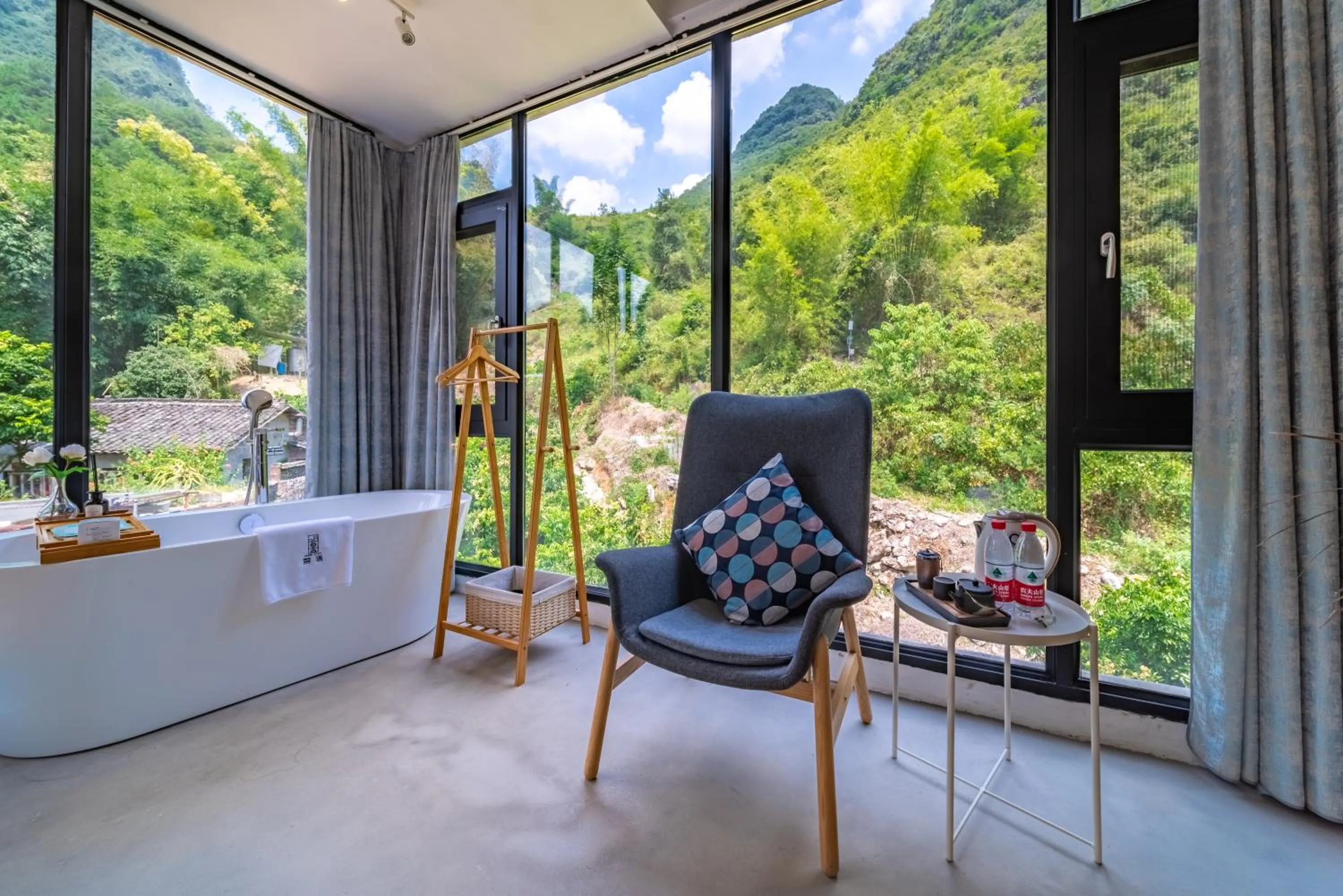 Yangshuo Serene Cove Hotel