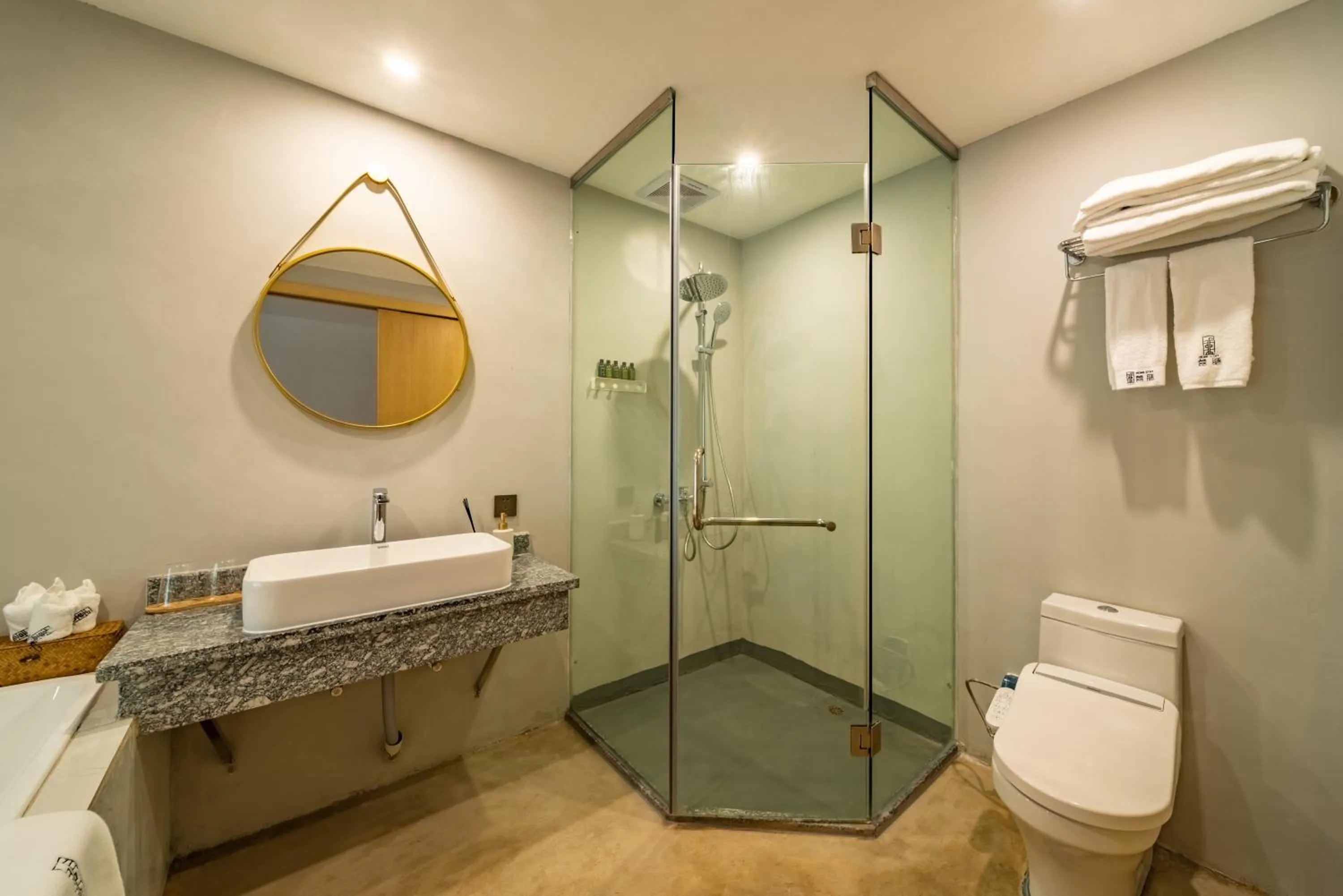 Yangshuo Serene Cove Hotel