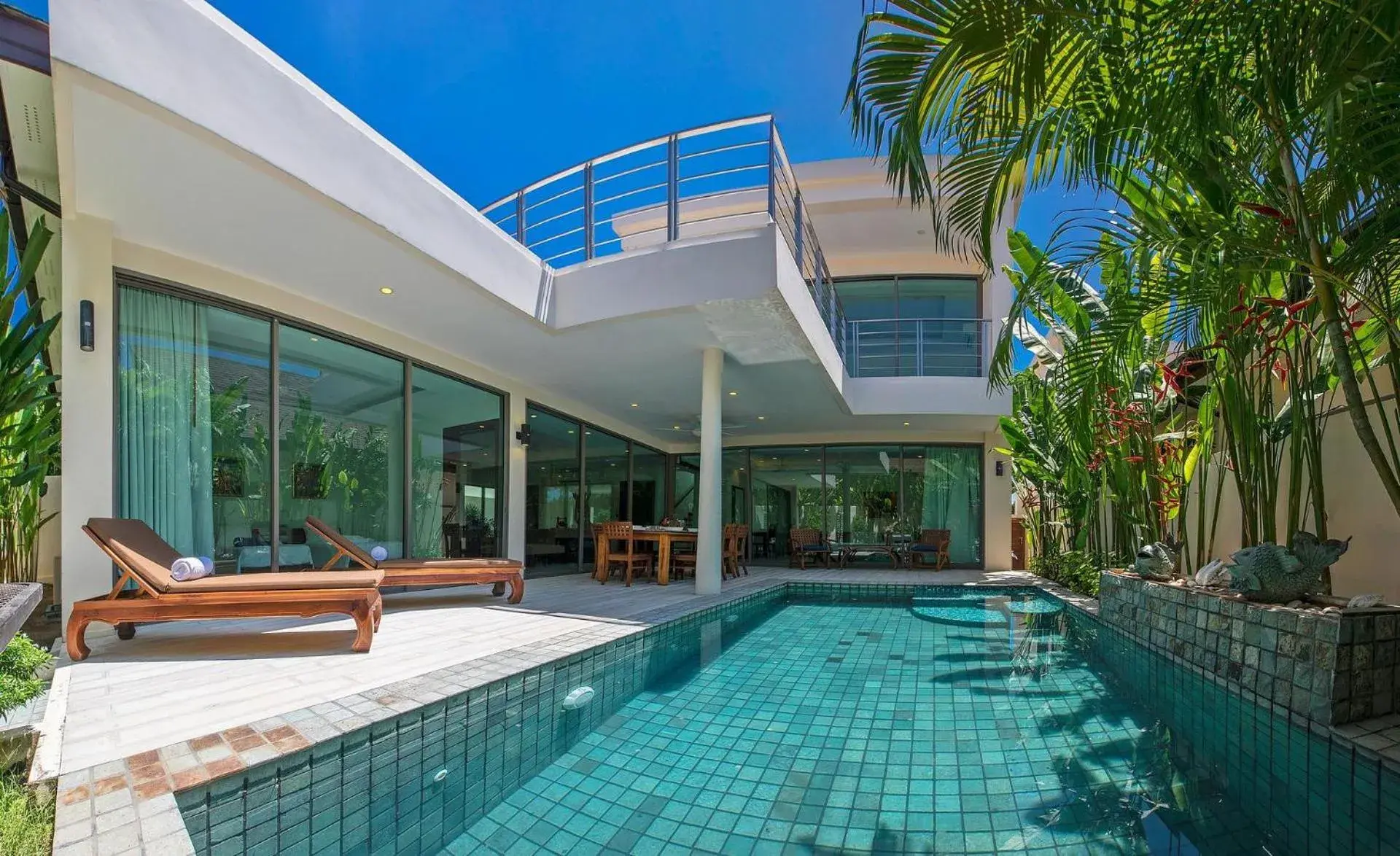 VILLA BANGKA | Beautiful and modern 4 bedroom villa in gated community VILLA BANGKA | Beautiful and modern 4 bedroom villa in gated community
