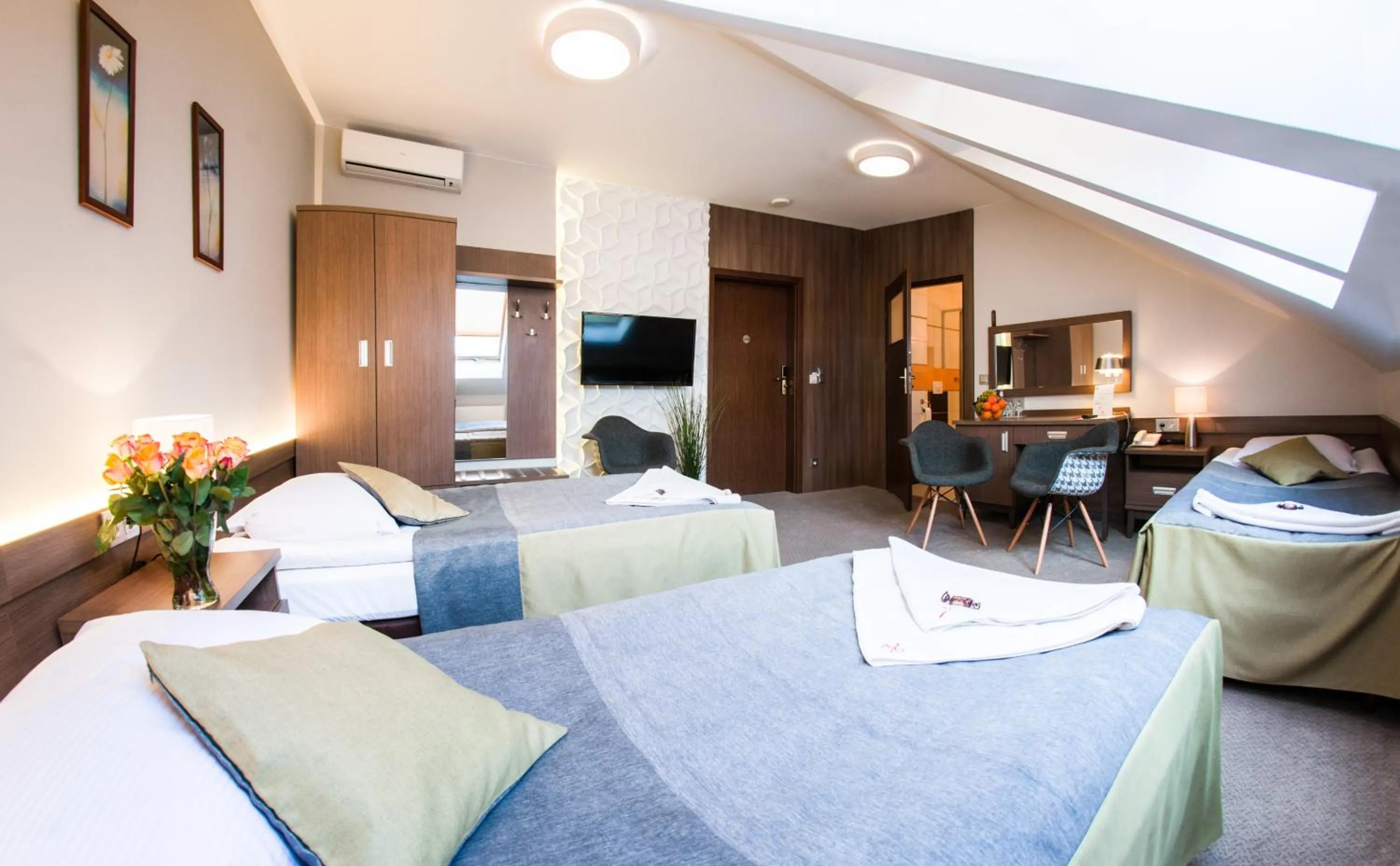 Bed in Hotel Konstancja