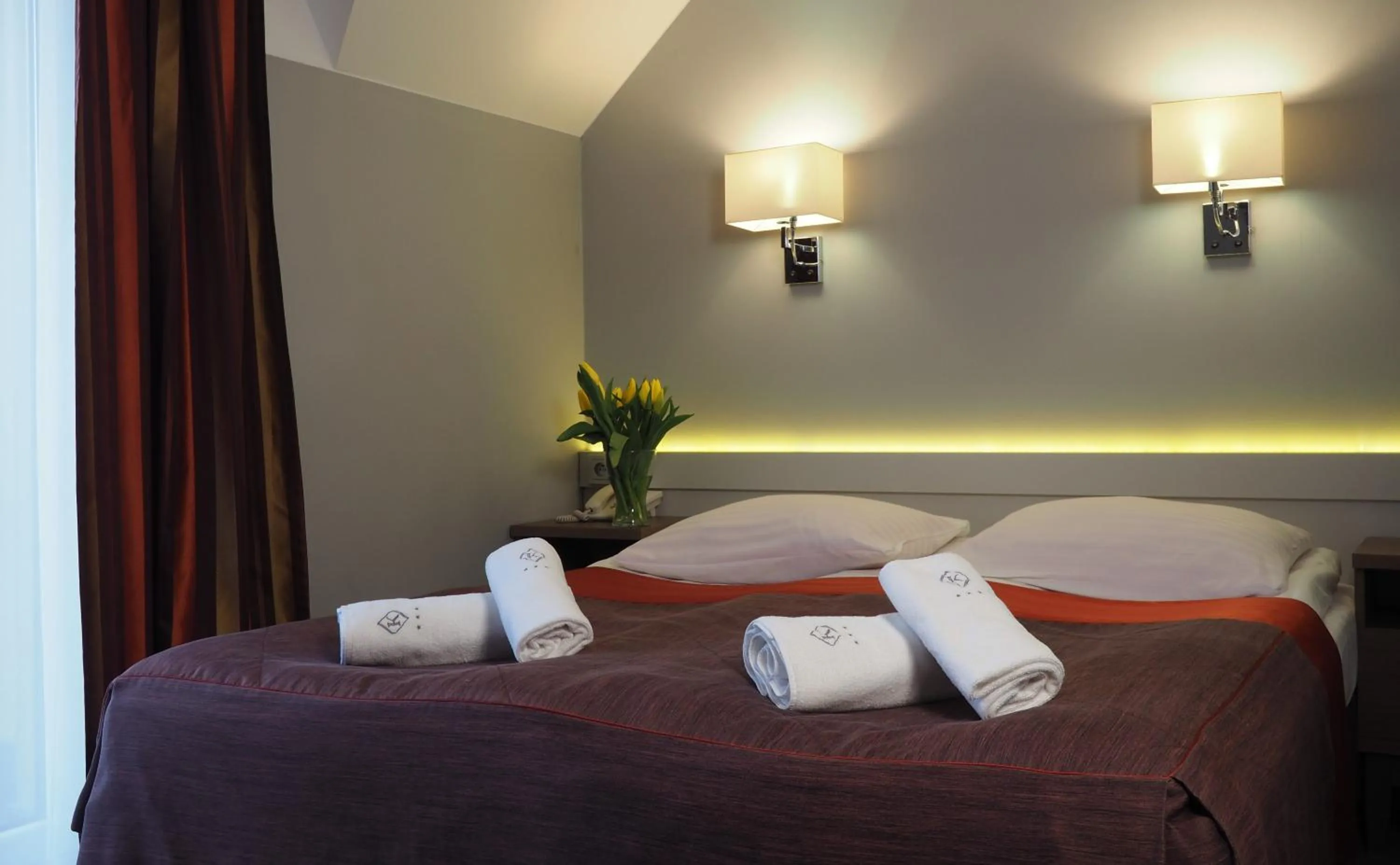 Bed in Hotel Konstancja