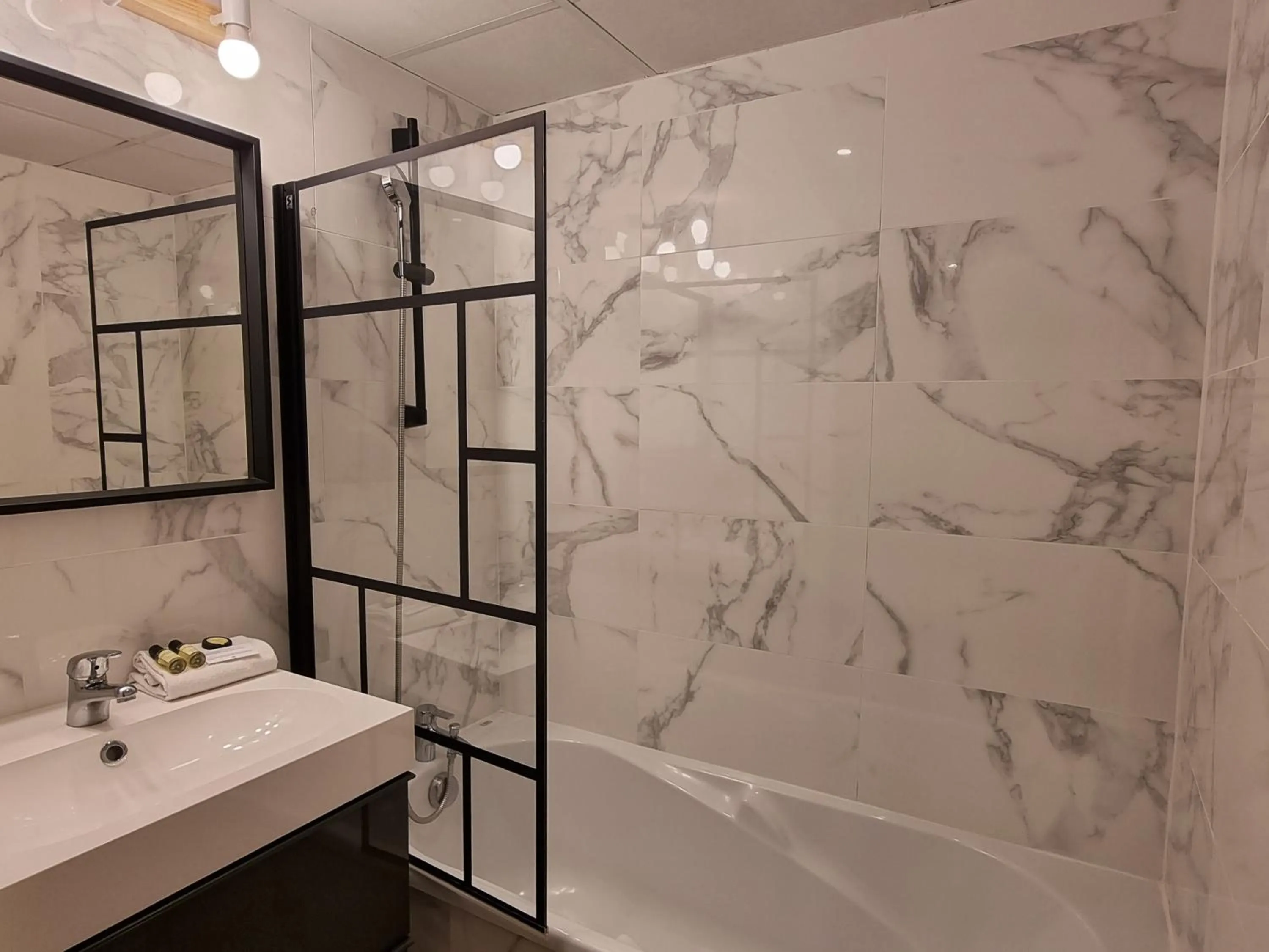 Bathroom in City Loft Apparthotel