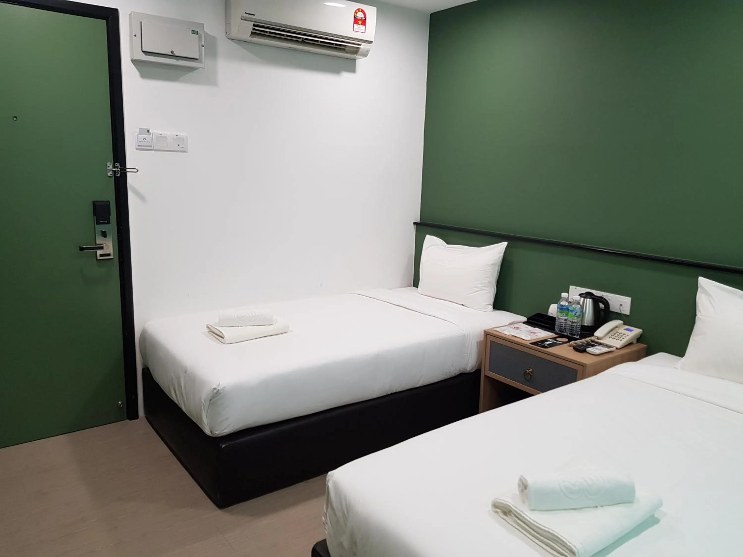 Photo of the whole room, Bed in Bloommaze Boutique Hotel Klang