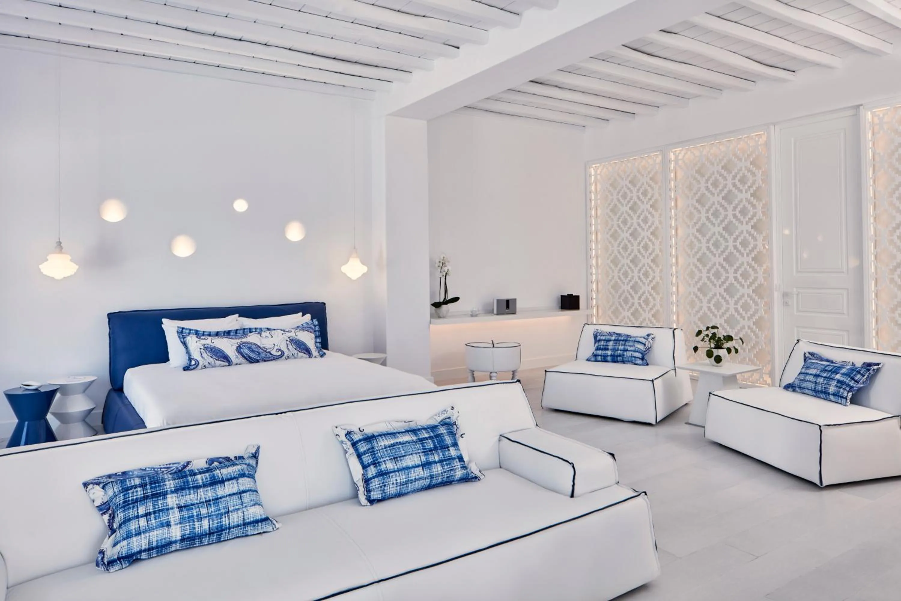 TV and multimedia in Katikies Mykonos - The Leading Hotels of the World