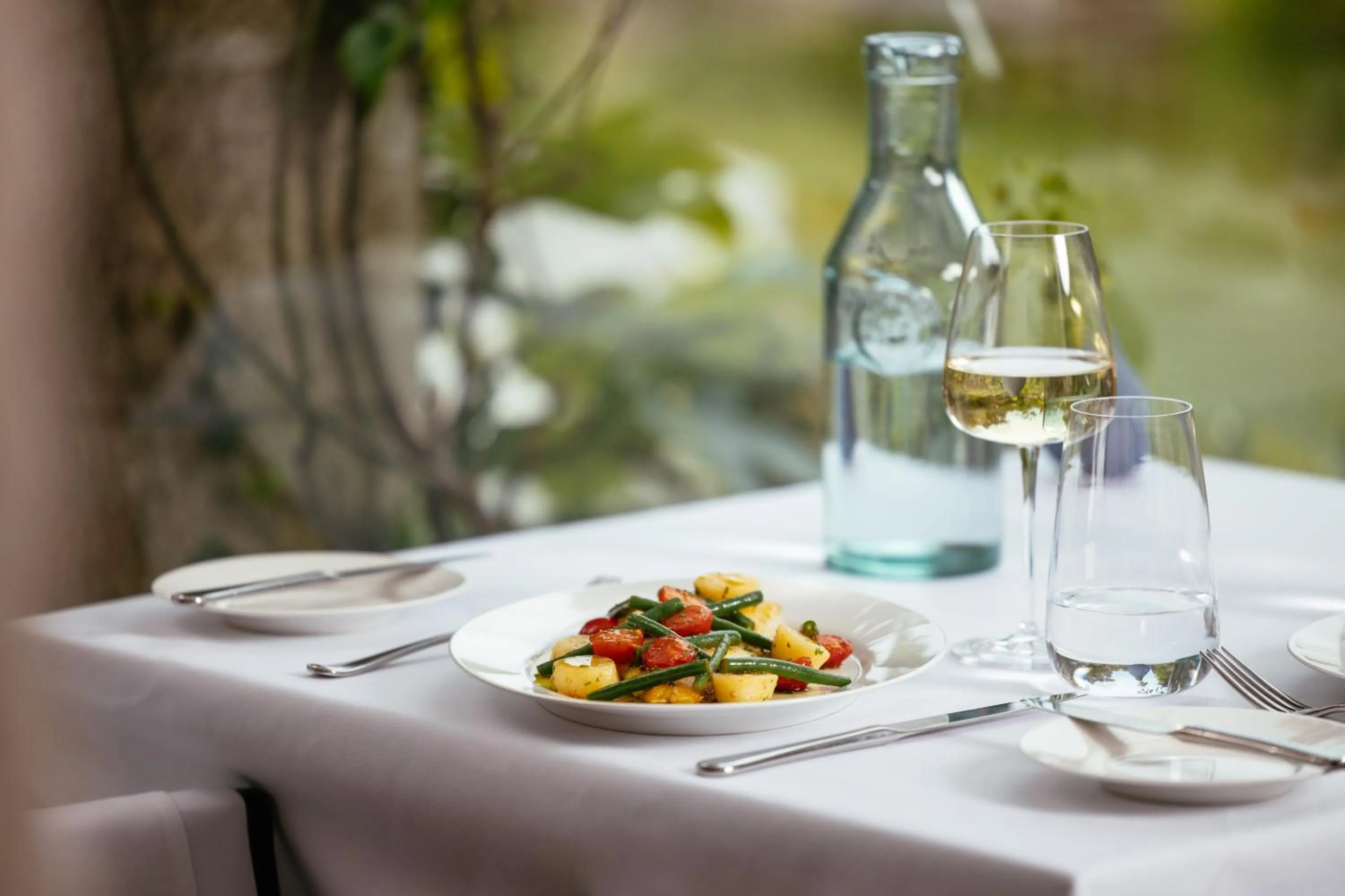 Food and drinks in Hotel Meudon