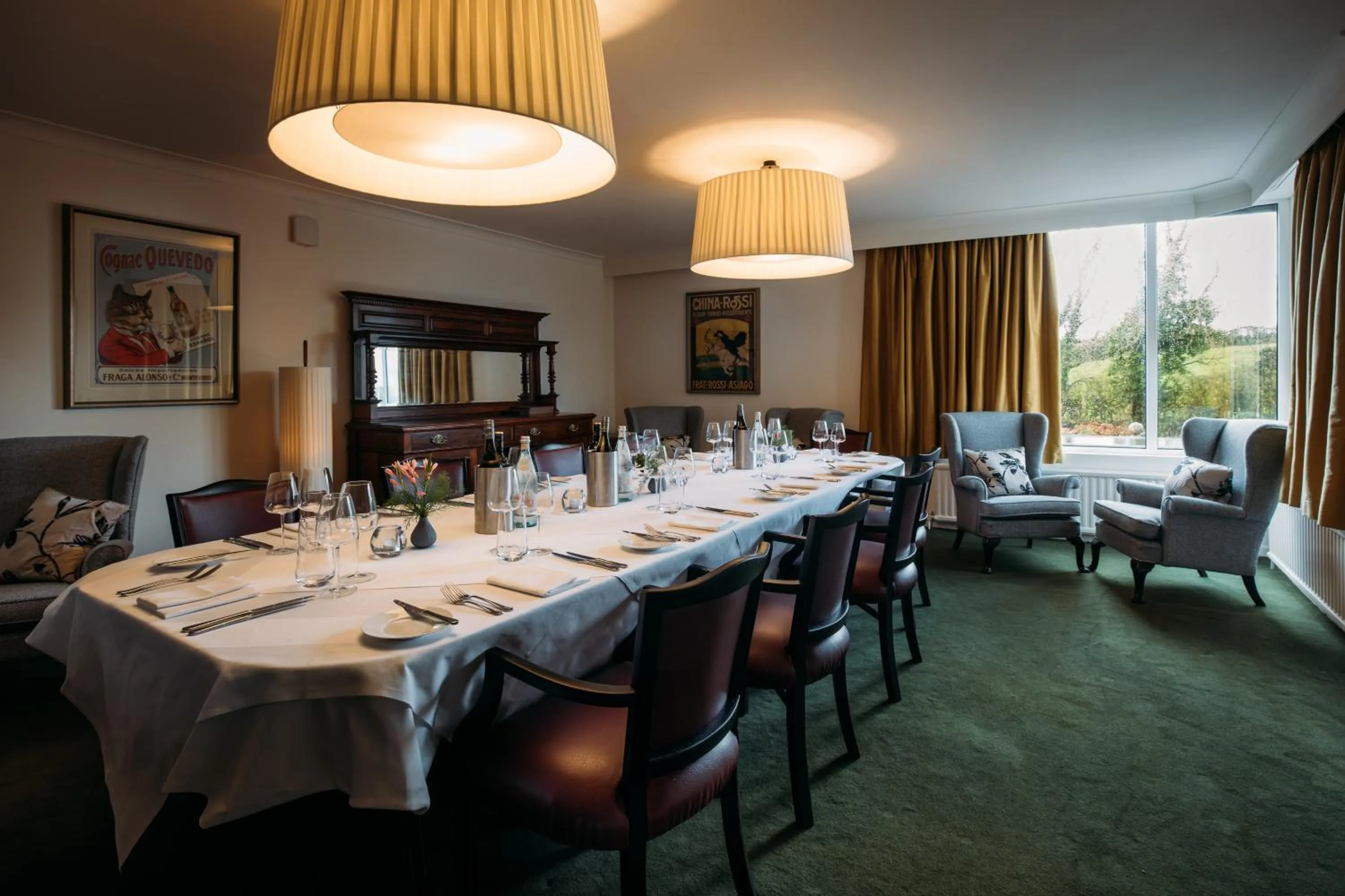 Restaurant/places to eat in Hotel Meudon