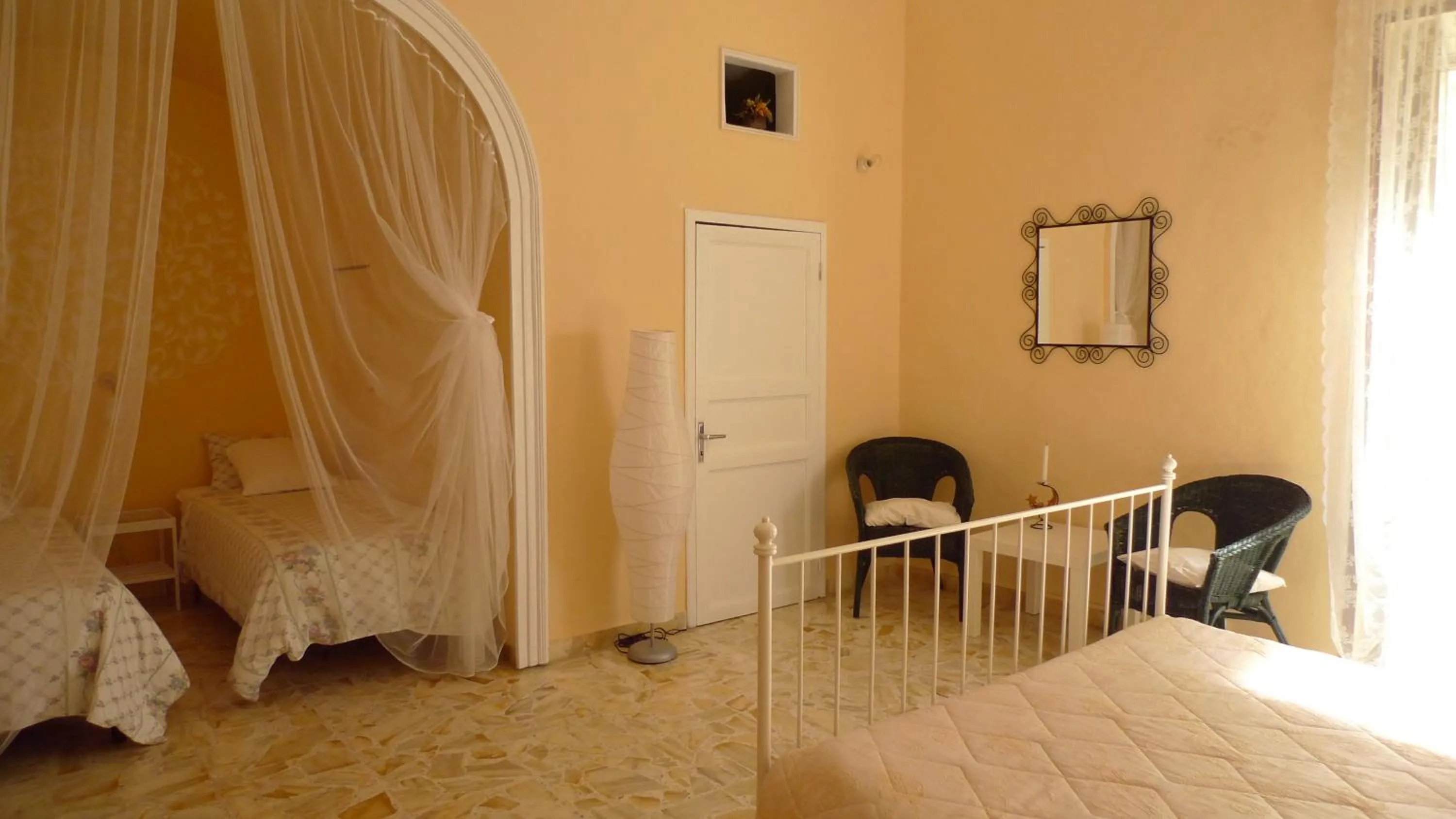 Photo of the whole room, Bed in I Tetti di Siciliando