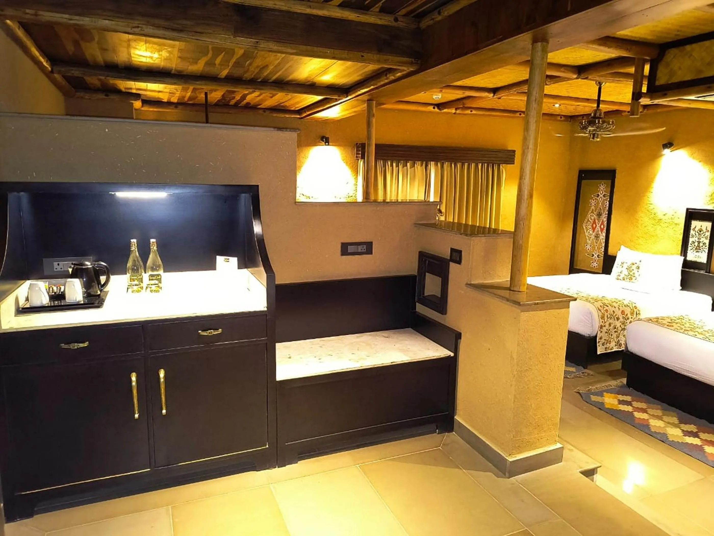 Bedroom, Bed in AamaGhati Wildlife Resort, Ranthambore