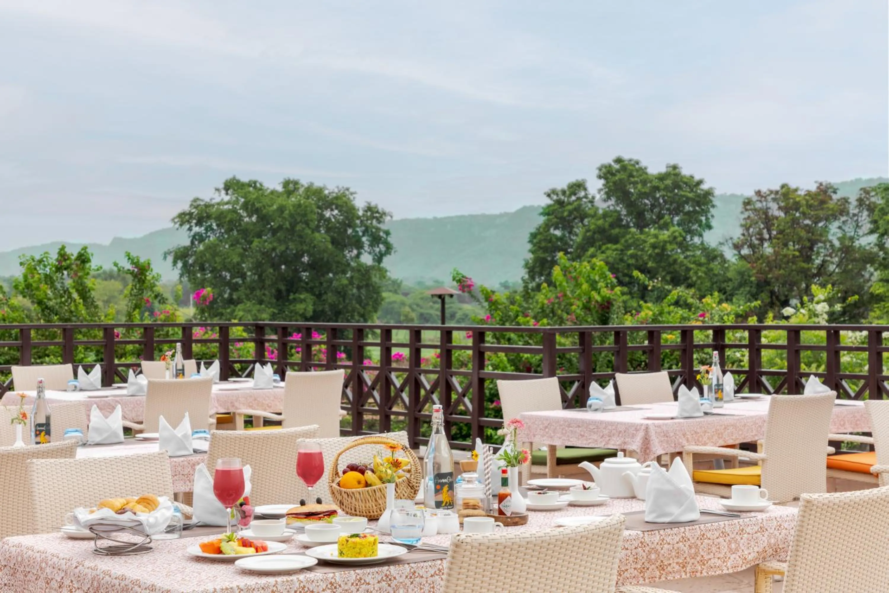 Breakfast in AamaGhati Wildlife Resort, Ranthambore